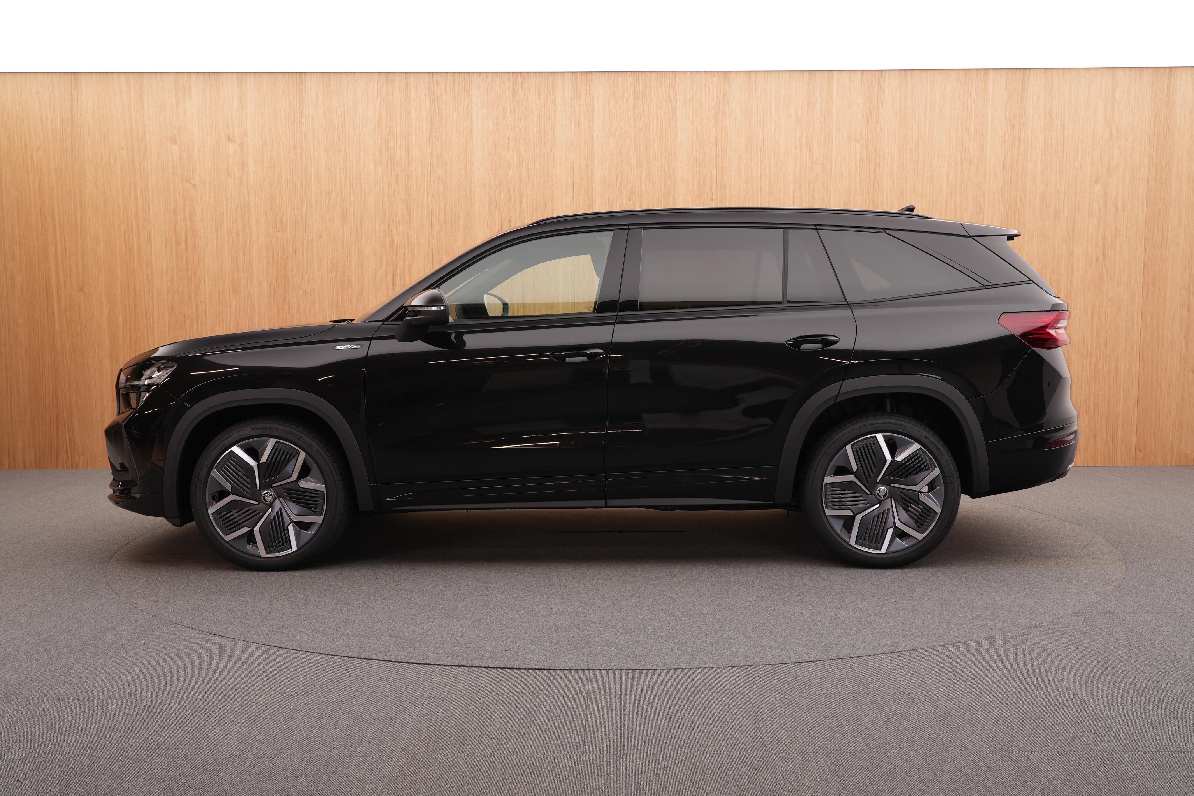 Škoda Kodiaq, Sportine 2.0 TDI 4x4 DSG - fotka 2