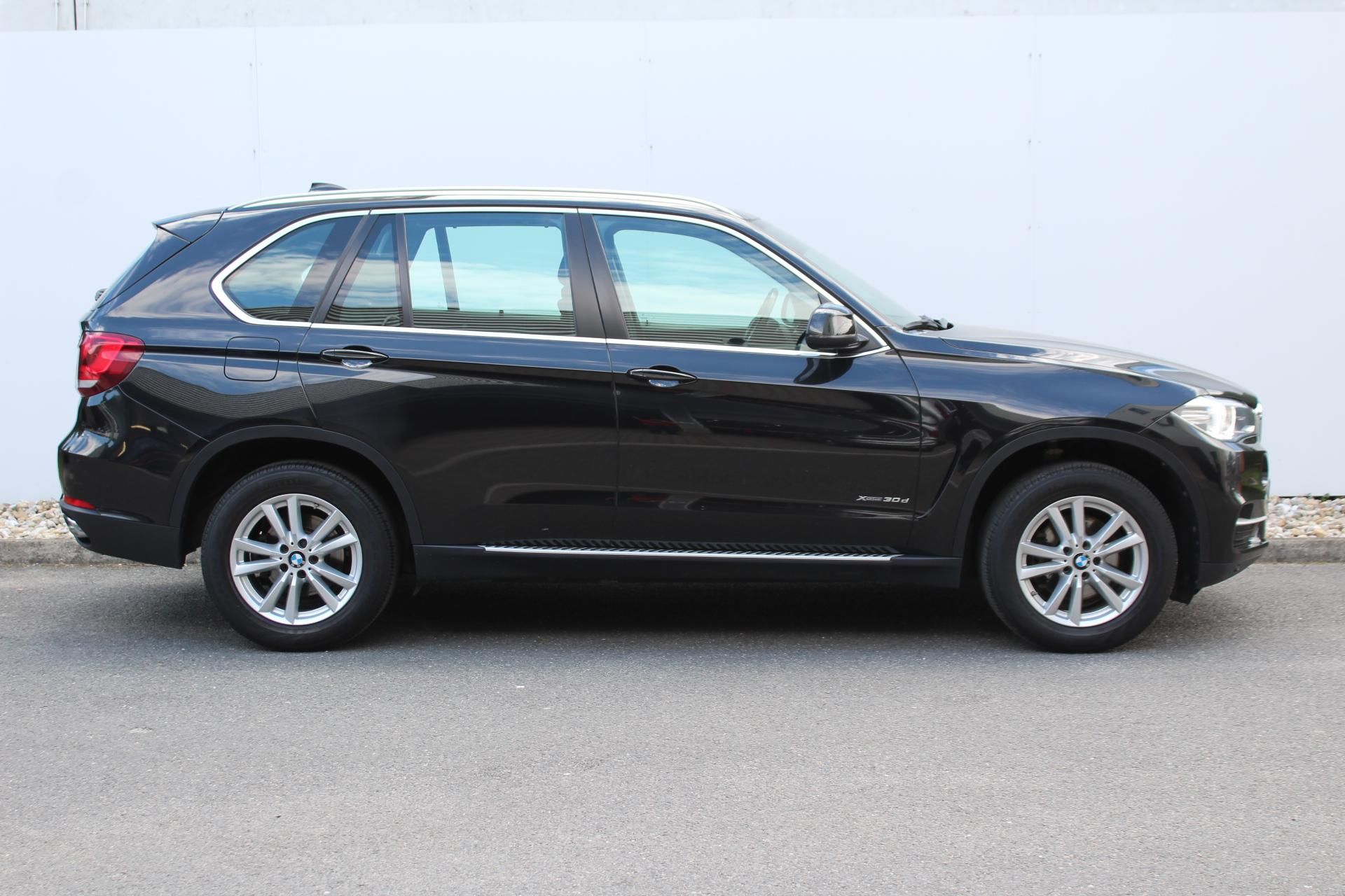 BMW X5, xDrive30d - fotka 3