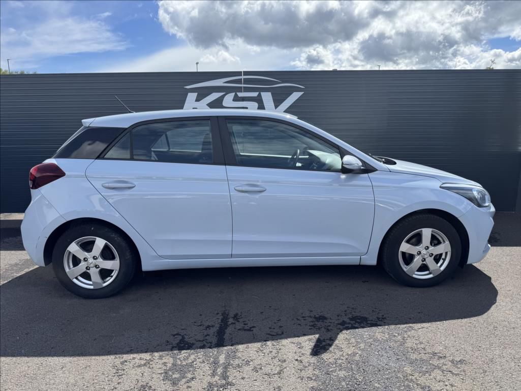 Hyundai i20, 1,3 - fotka 6