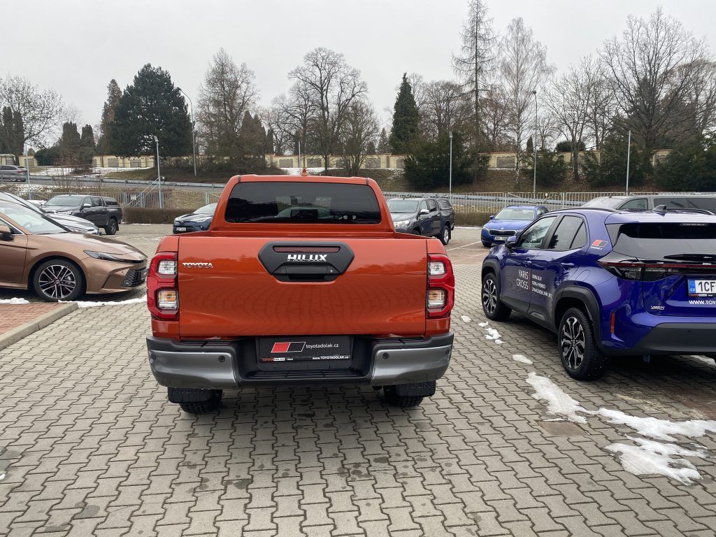 Toyota Hilux, 2.8 Diesel 204 Double Cab 6AT - fotka 4