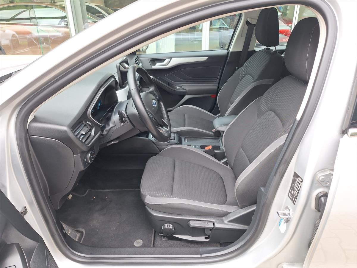 Ford Focus, 1.5 TDCi EcoBlue Cool&Connect - fotka 5