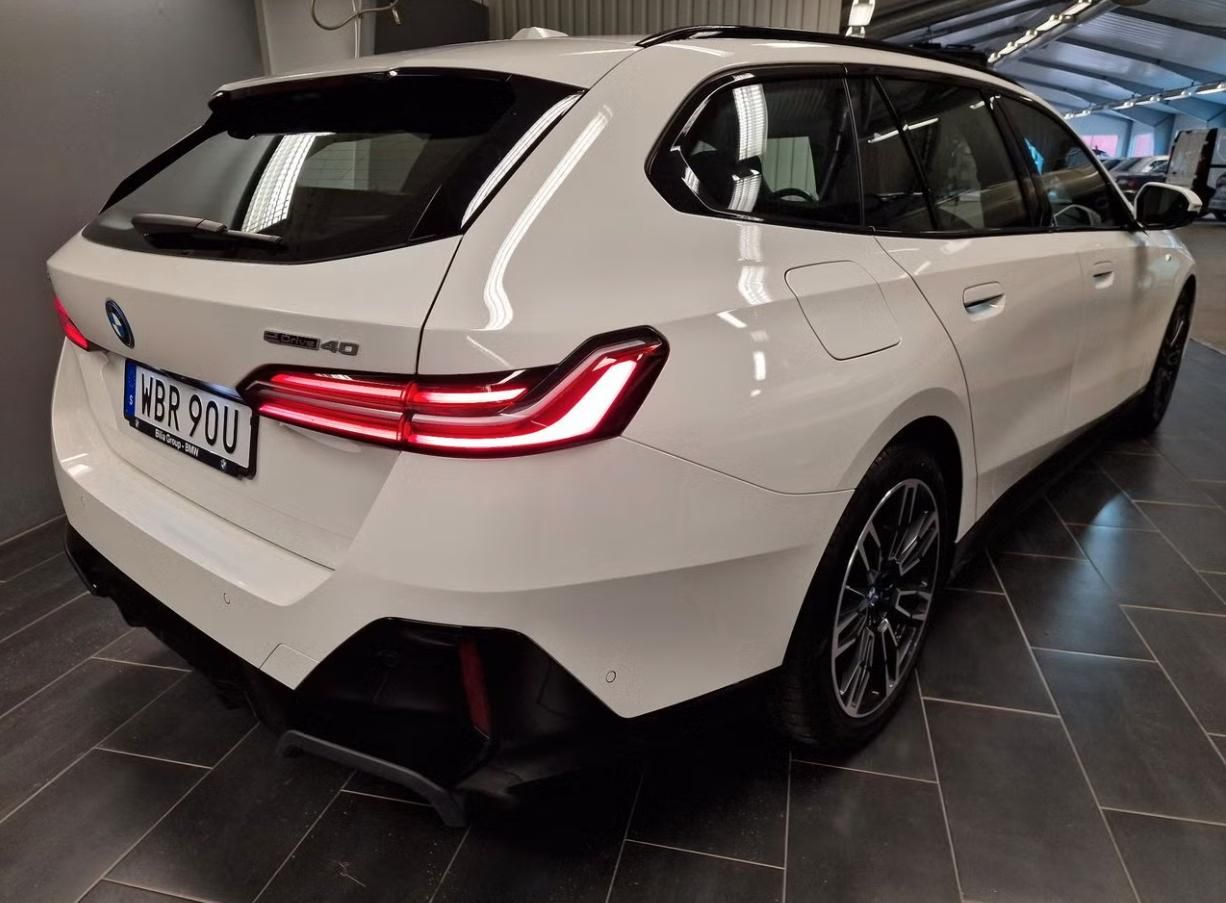 BMW i5, eDrive40 Touring M Kamera Taž. - fotka 4