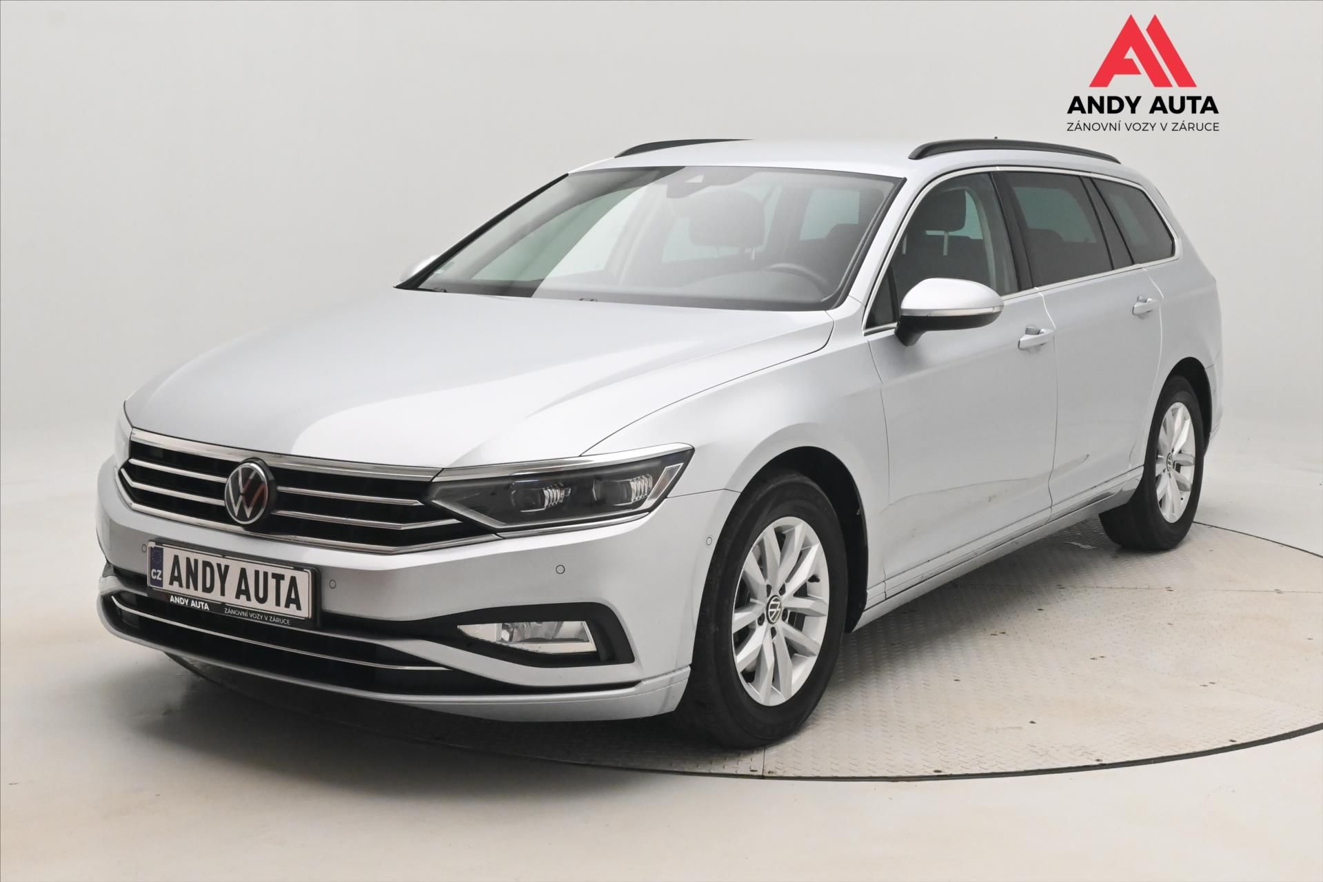Volkswagen Passat, 2,0 TDI 110kW DSG Business Zár