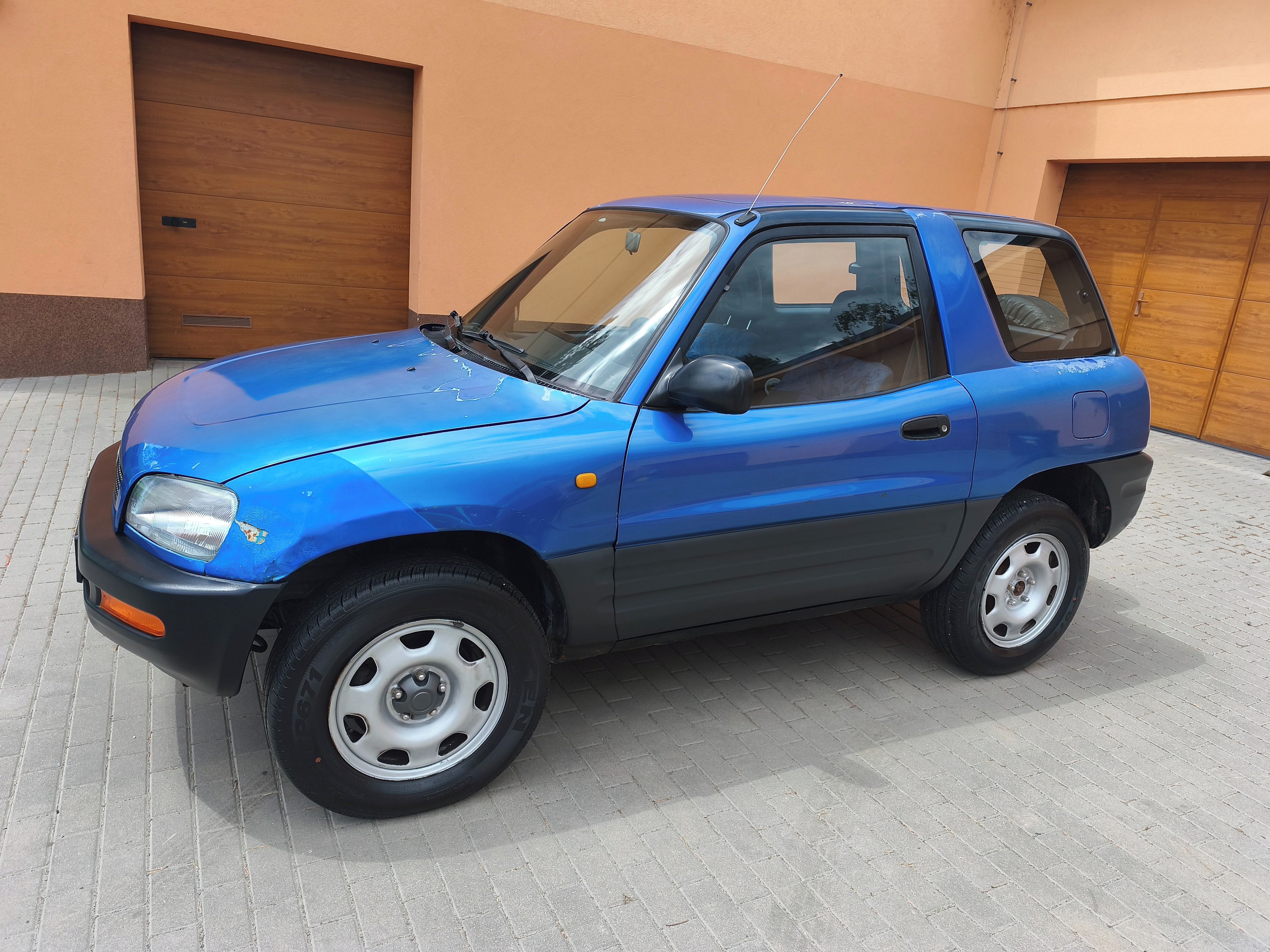 Toyota Rav4, 2.0i 94 kW, KLIMA, BEZ KOROZE - fotka 2