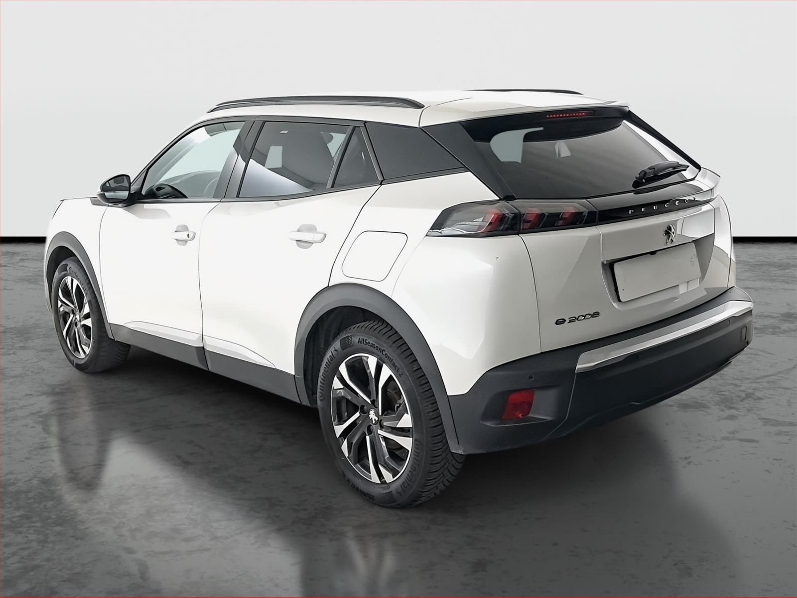Peugeot 2008, 50 kWh, Active, Automat - fotka 4
