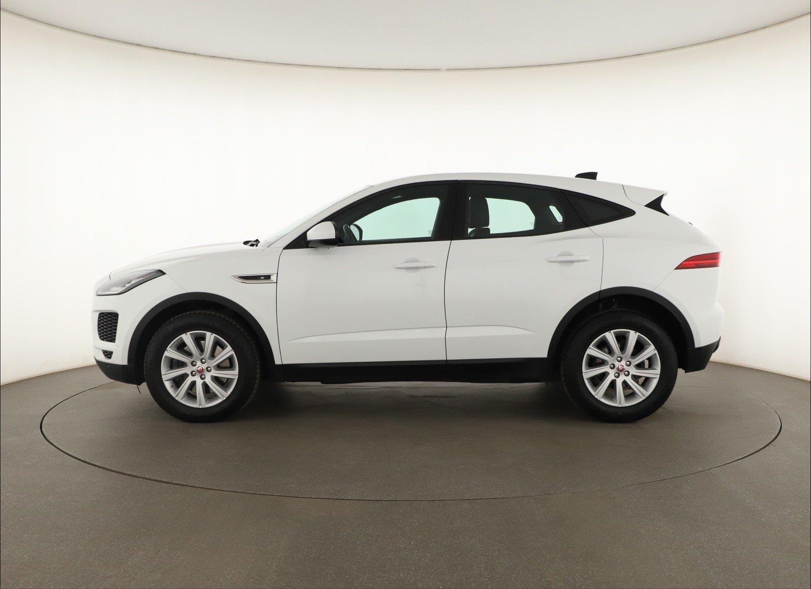 Jaguar E-Pace, P200 AWD, 4X4, Automat, Kůže - fotka 3