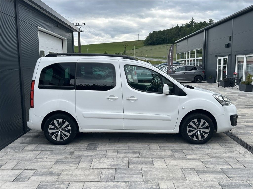 Citroën Berlingo, 1,2 PT 110PS  Multispace Shine - fotka 6