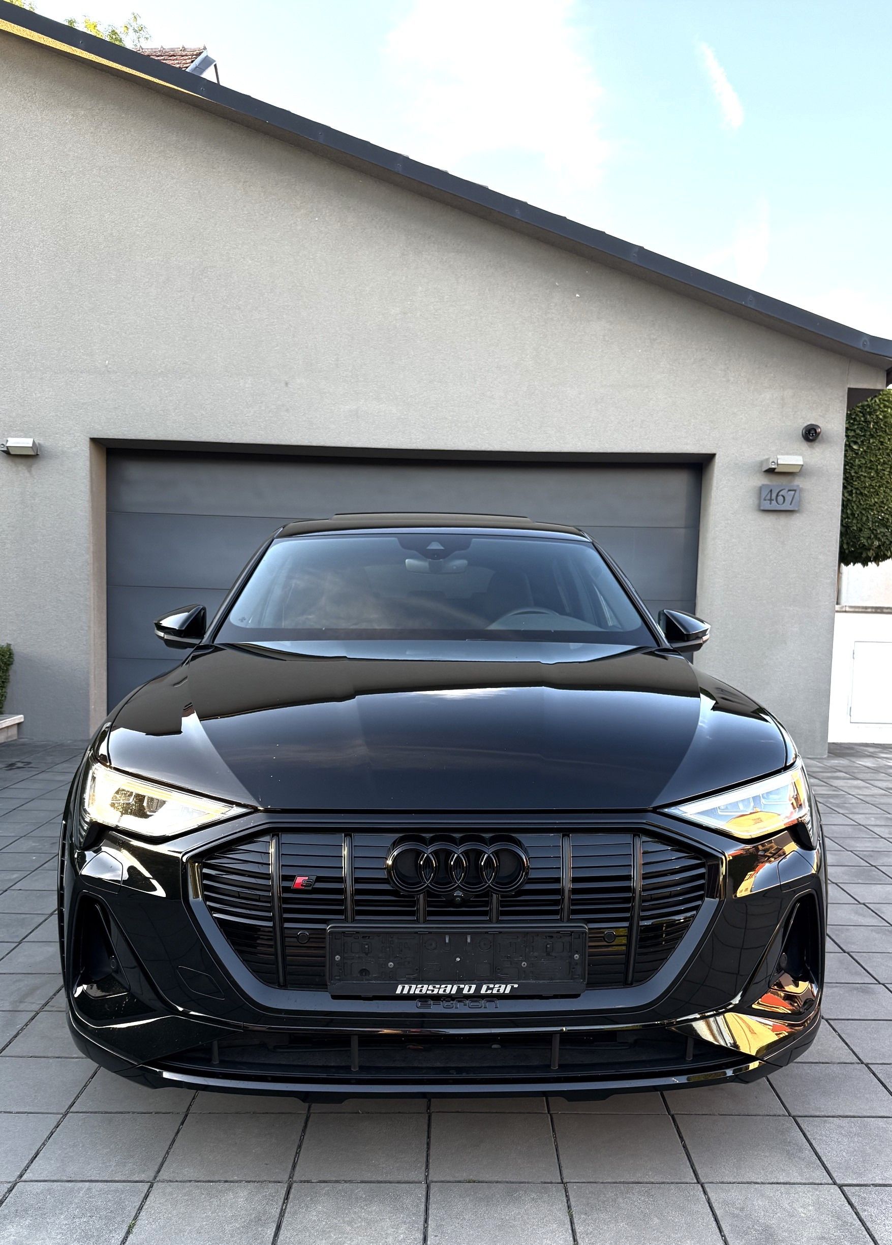 Audi e-tron, 370kw Sportback TOP STAV! - fotka 2