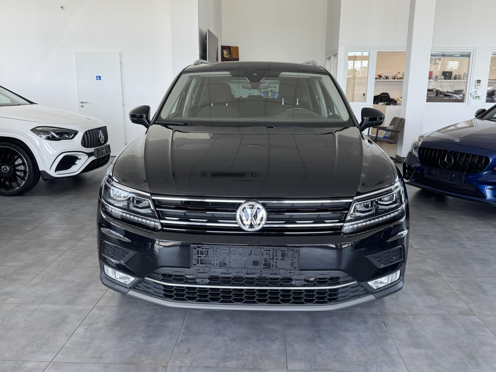 Volkswagen Tiguan, 2,0TSi DSG 4x4 HIGHLINE TAŽNÉ - fotka 2