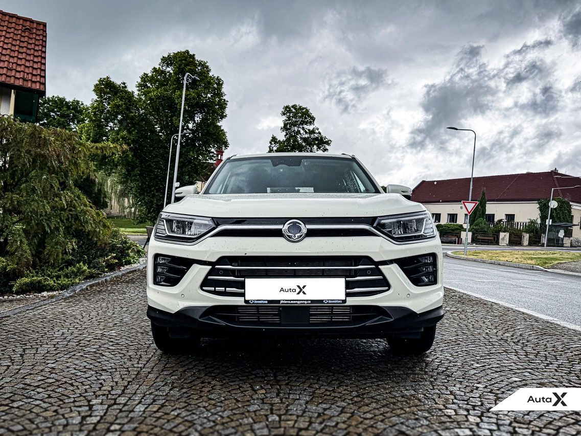 SsangYong Korando, STYLE+ 2WD 6AT 120 kW - fotka 3