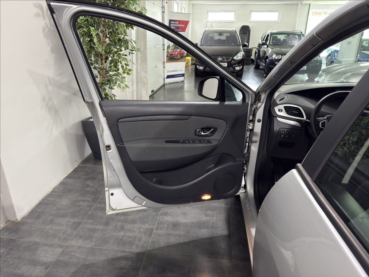 Renault Grand Scénic, 1,5   DCI AUTOMAT NAVI ČIDLA - fotka 6