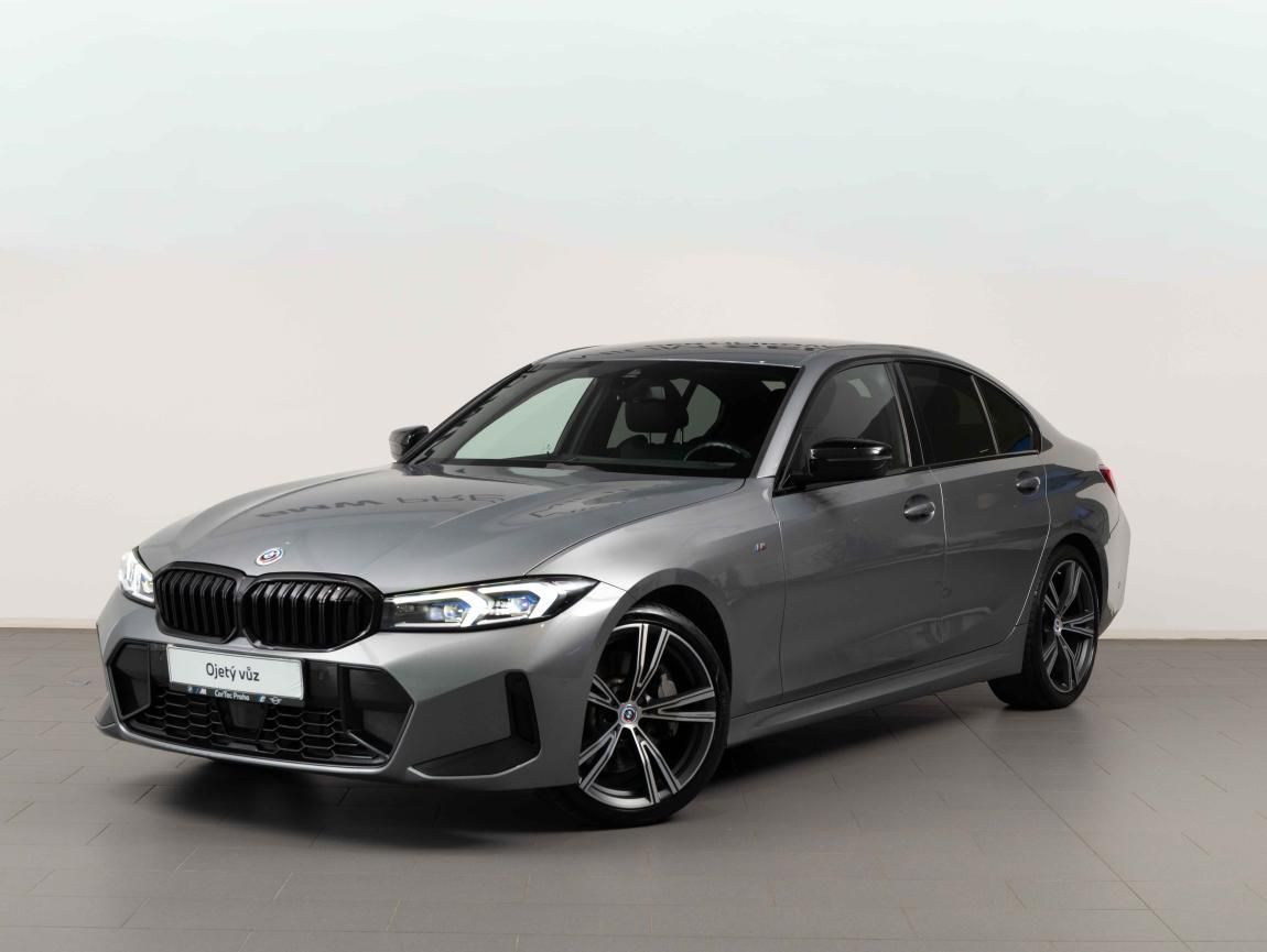 BMW Řada 3, 330i xDrive