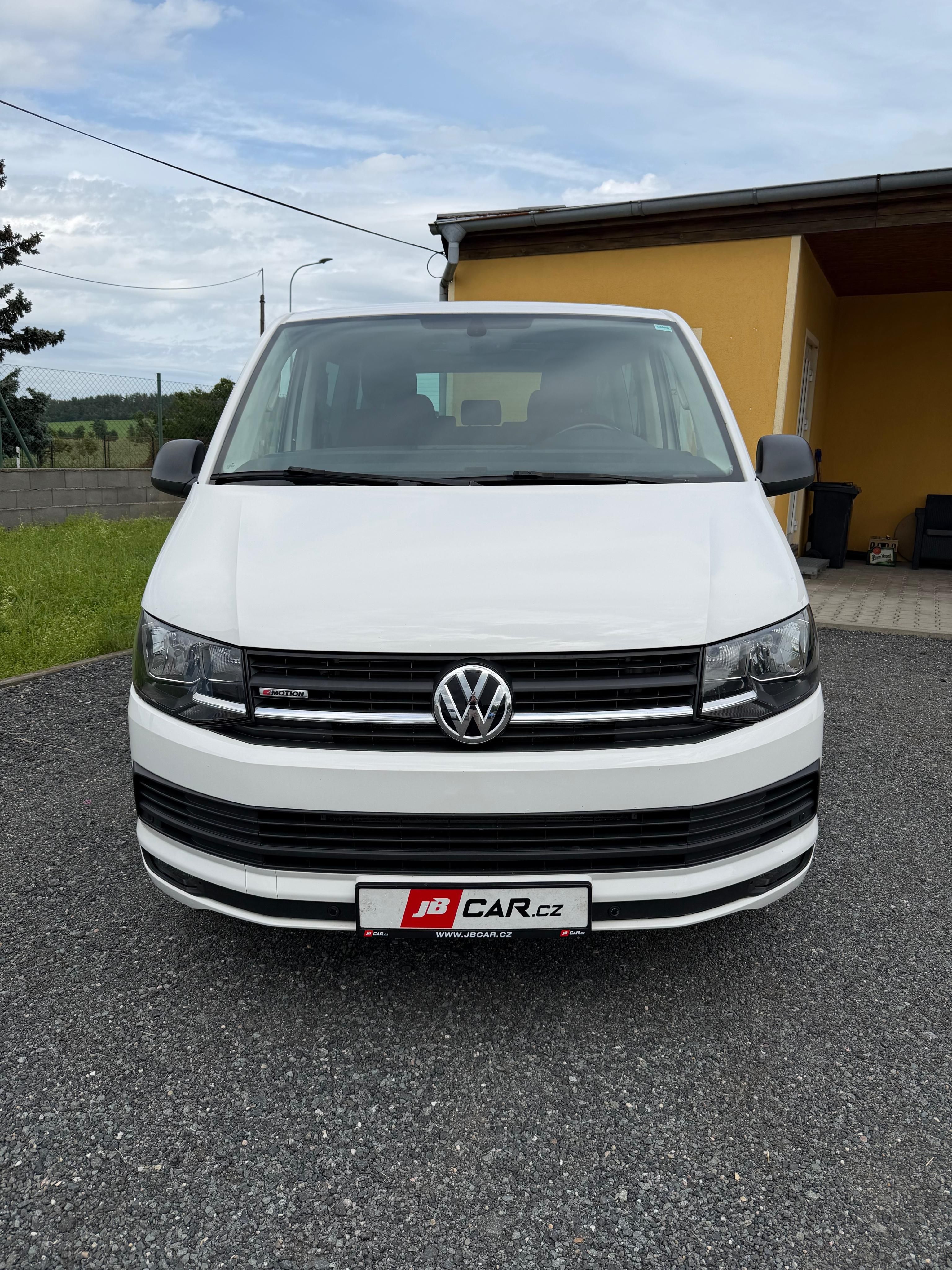 Volkswagen Multivan, T6 2.0 TDI 110 kW 4x4 DSG 1.M - fotka 3