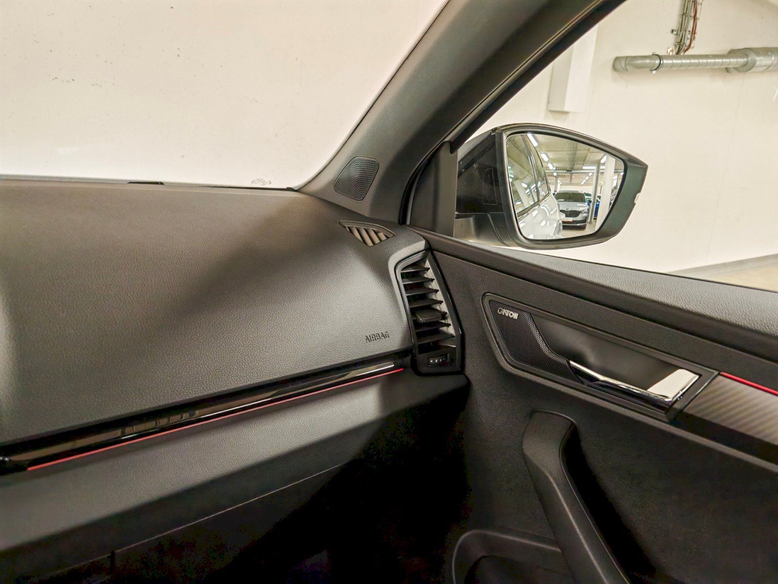 Škoda Karoq, 1.5 TSI 110 kW DSG Sportline - fotka 6