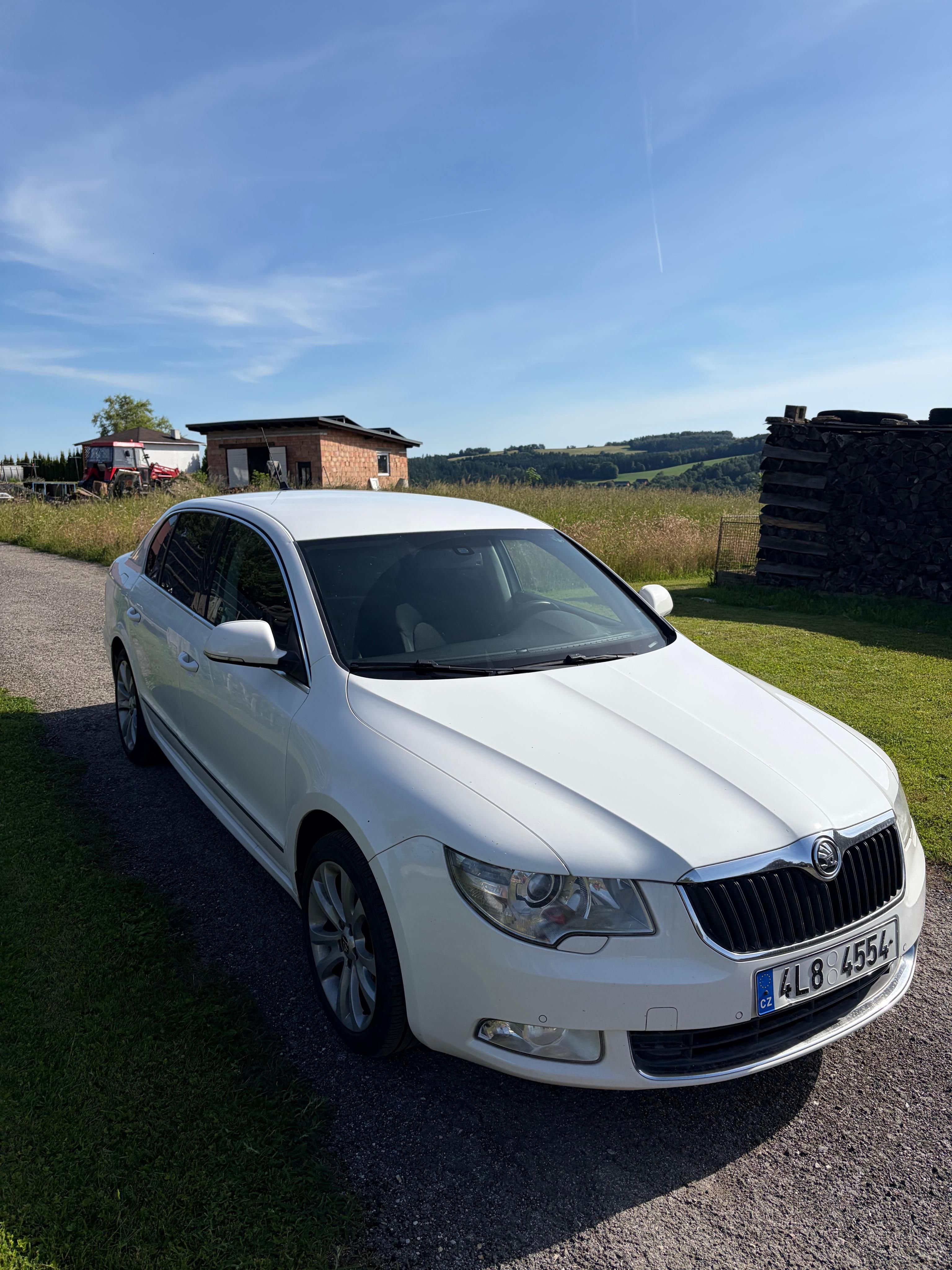 Škoda Superb, Škoda Superb 2.0Tdi 103kw - fotka 3