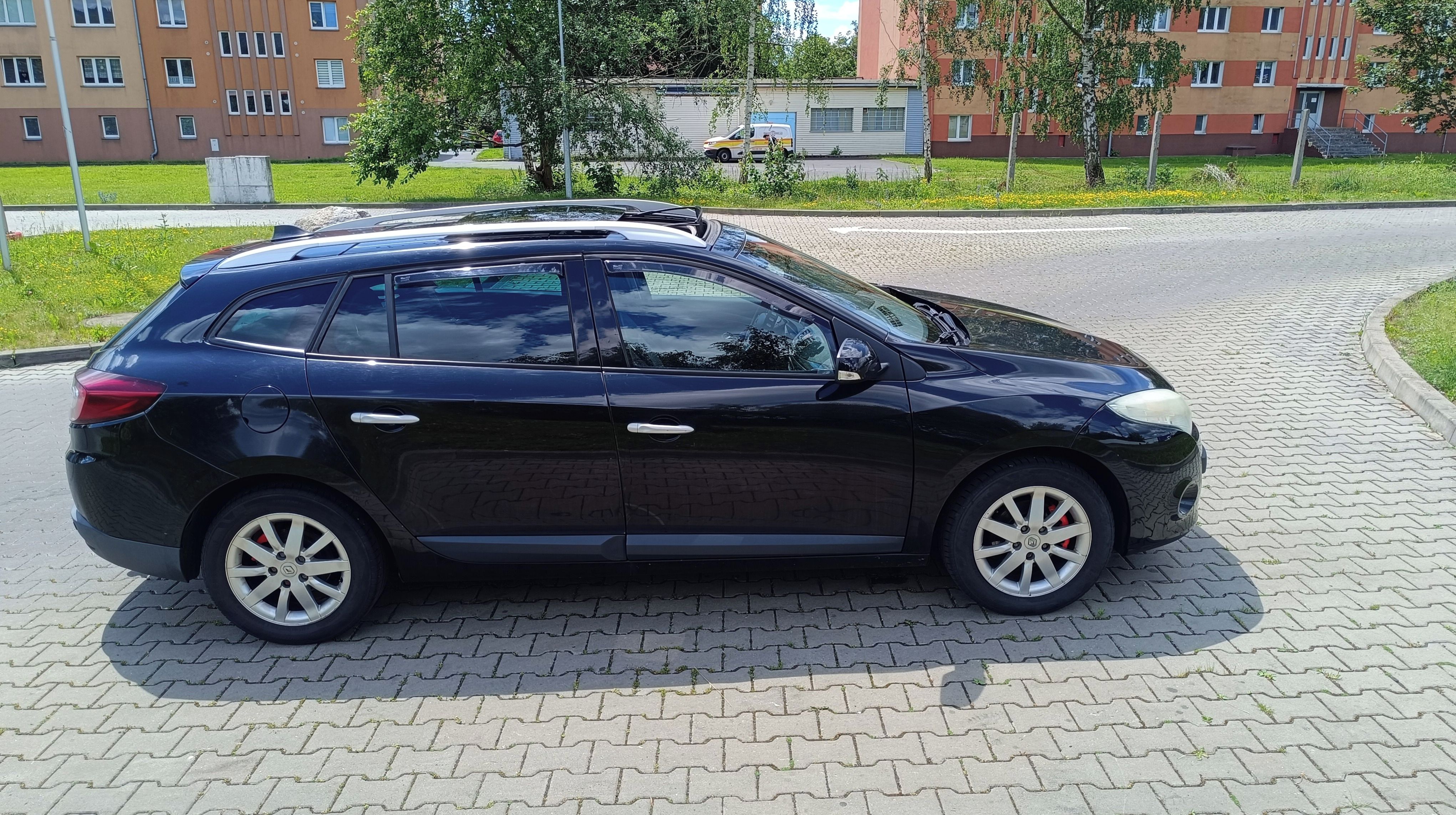 Renault Mégane, Renault Mégane III 1.9 dCi - fotka 2