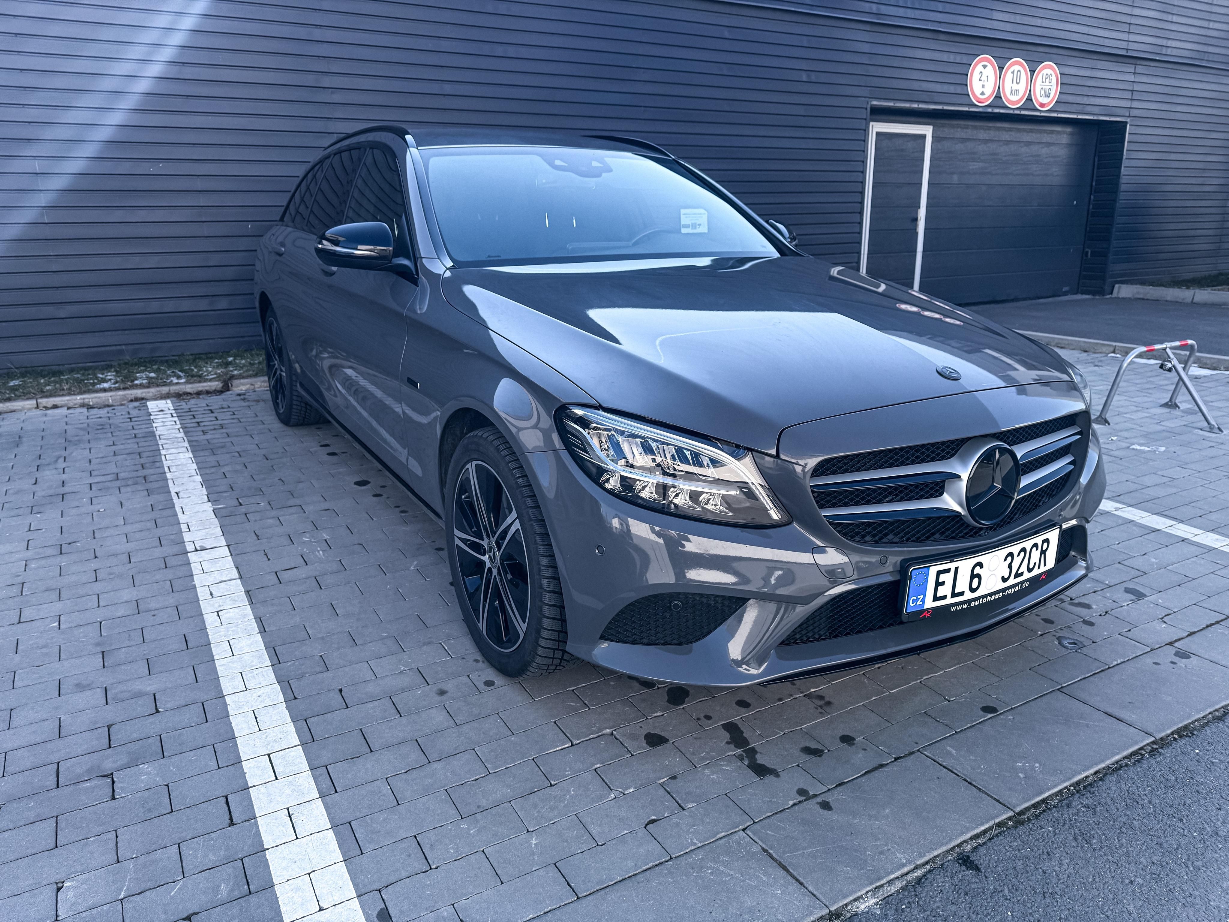 Mercedes-Benz Třídy C, Mercedes Benz C300e