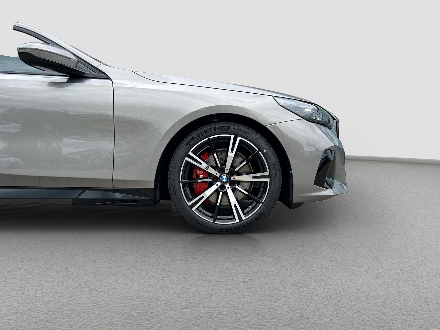 BMW Řada 5 - fotka 4