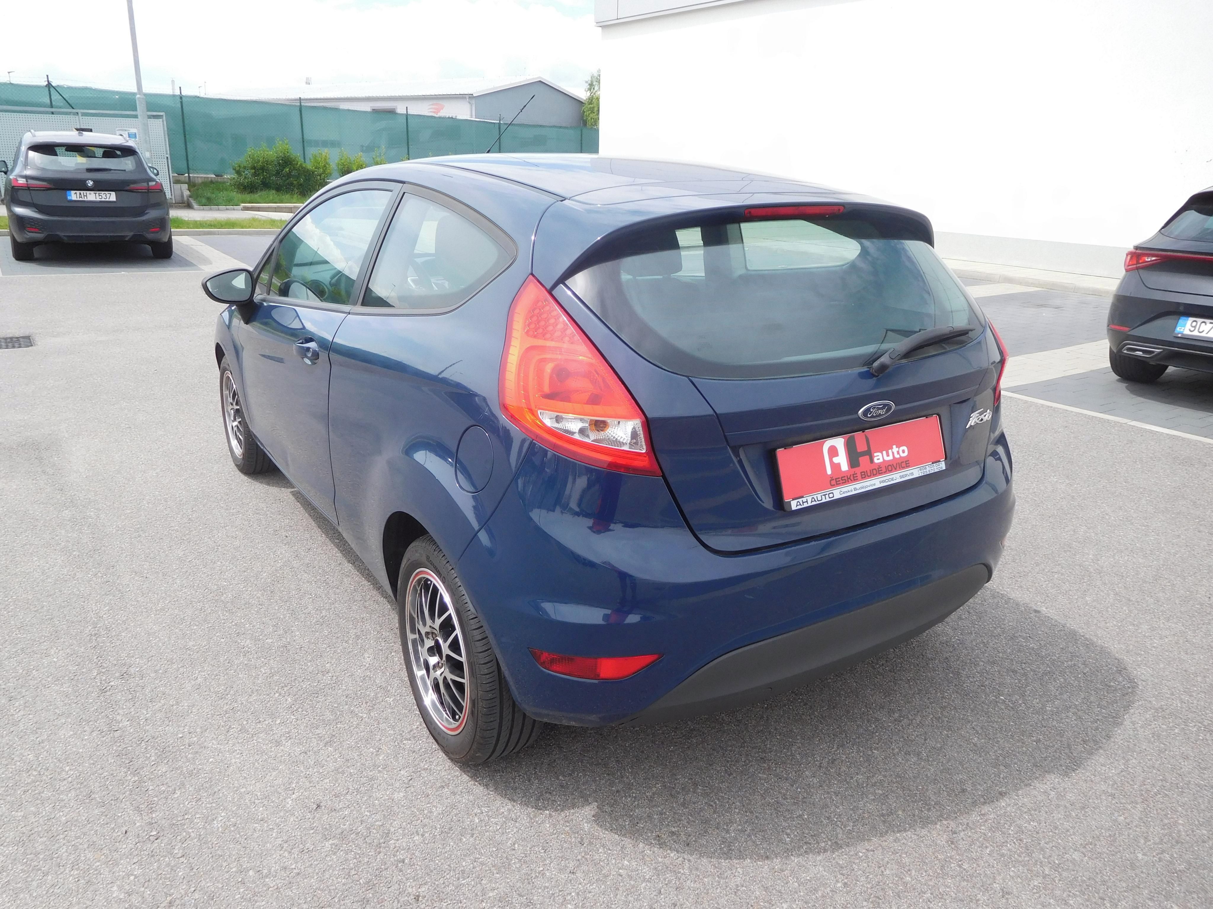 Ford Fiesta, 1,25i Sport, 44 kW, Klima - fotka 4