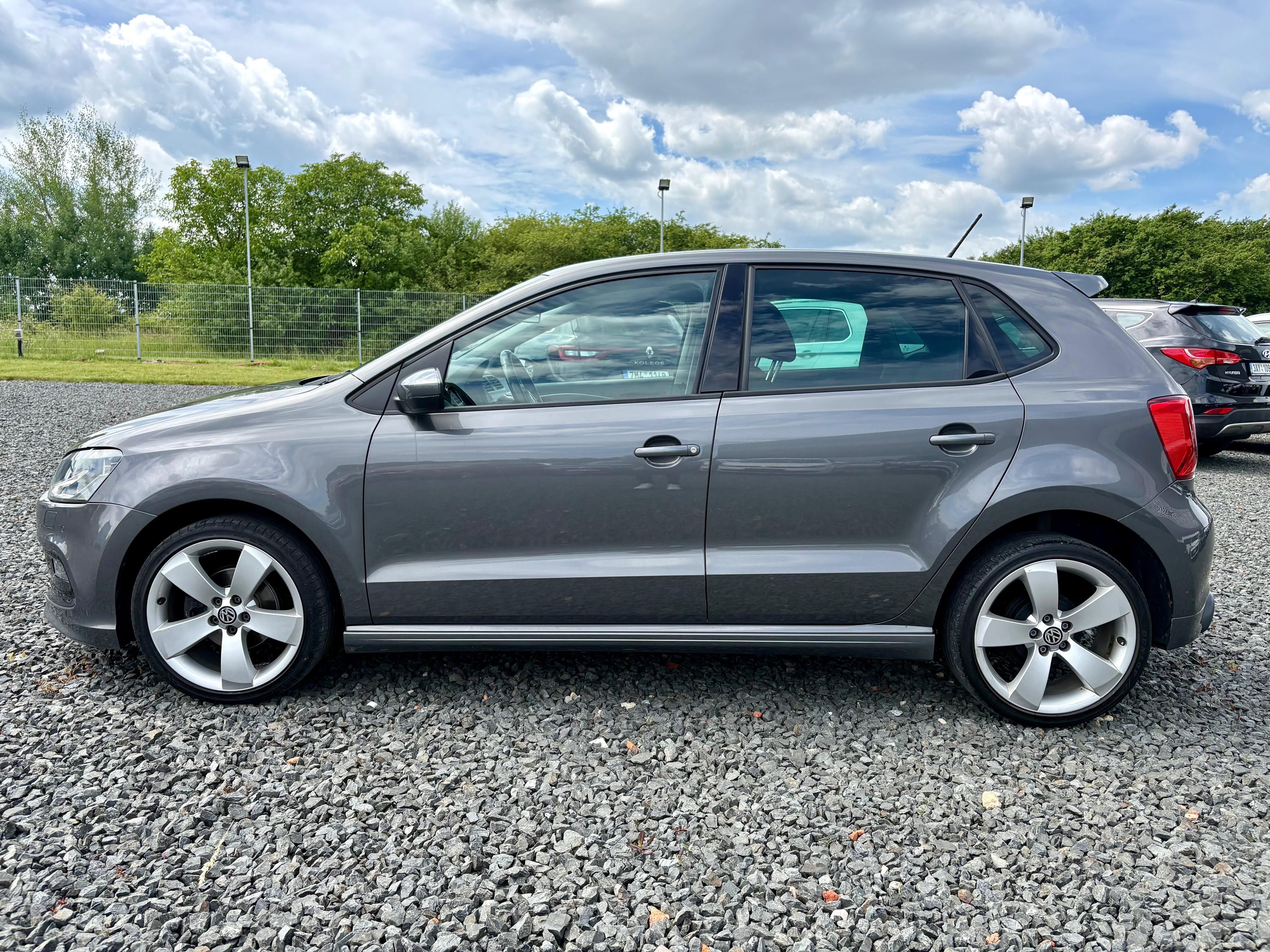 Volkswagen Polo, 1.0MPi 55kw R-Line - fotka 5