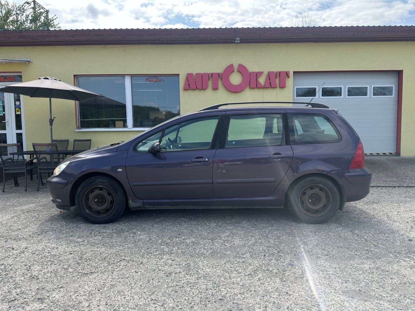 Peugeot 307, 1.6i 80kw/2 sady pneu - fotka 6