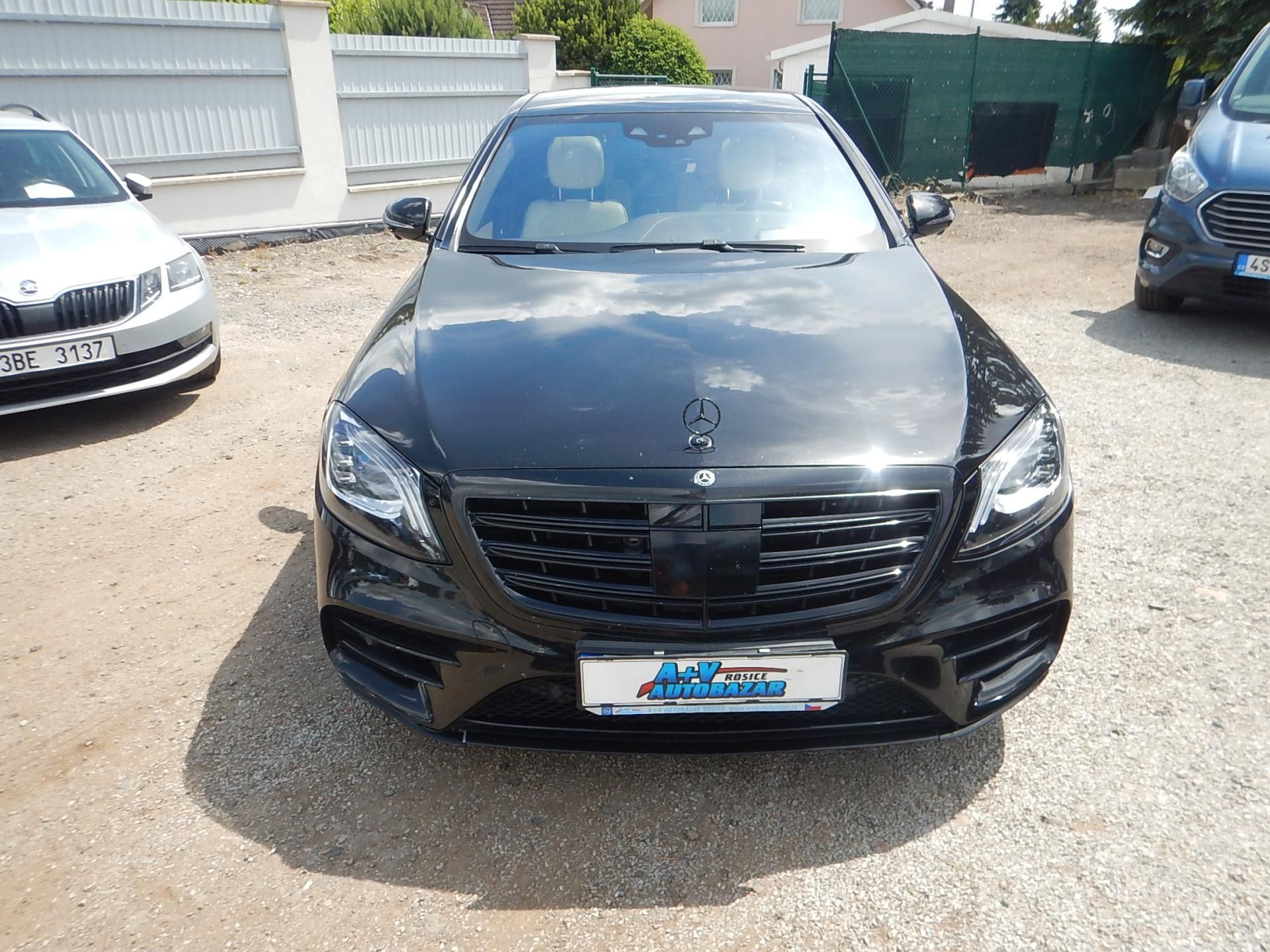 Mercedes-Benz Třídy S, S 400 D 4MATIC - fotka 3