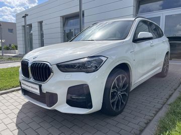 X1 18i sDrive, Mpaket