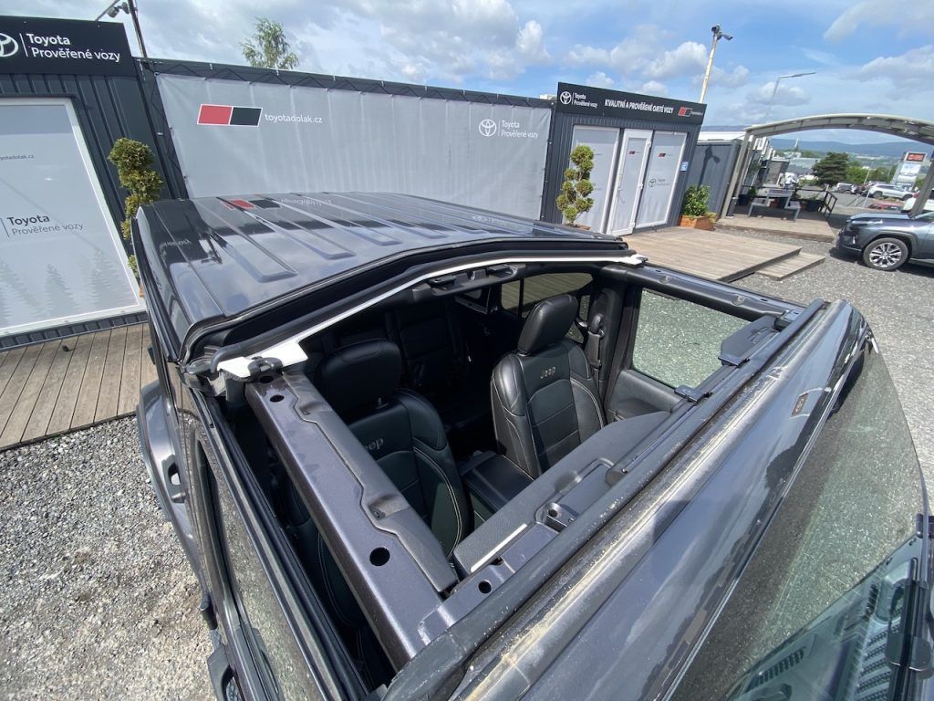 Jeep Wrangler, 2.2CRDi, Unlimited, ČR+doplňky - fotka 2