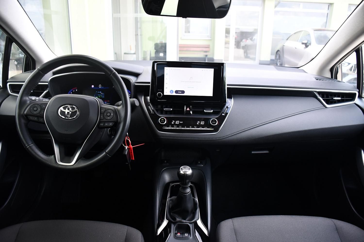Toyota Corolla, 1.5VVT-i 1M 2xKOLA - fotka 5