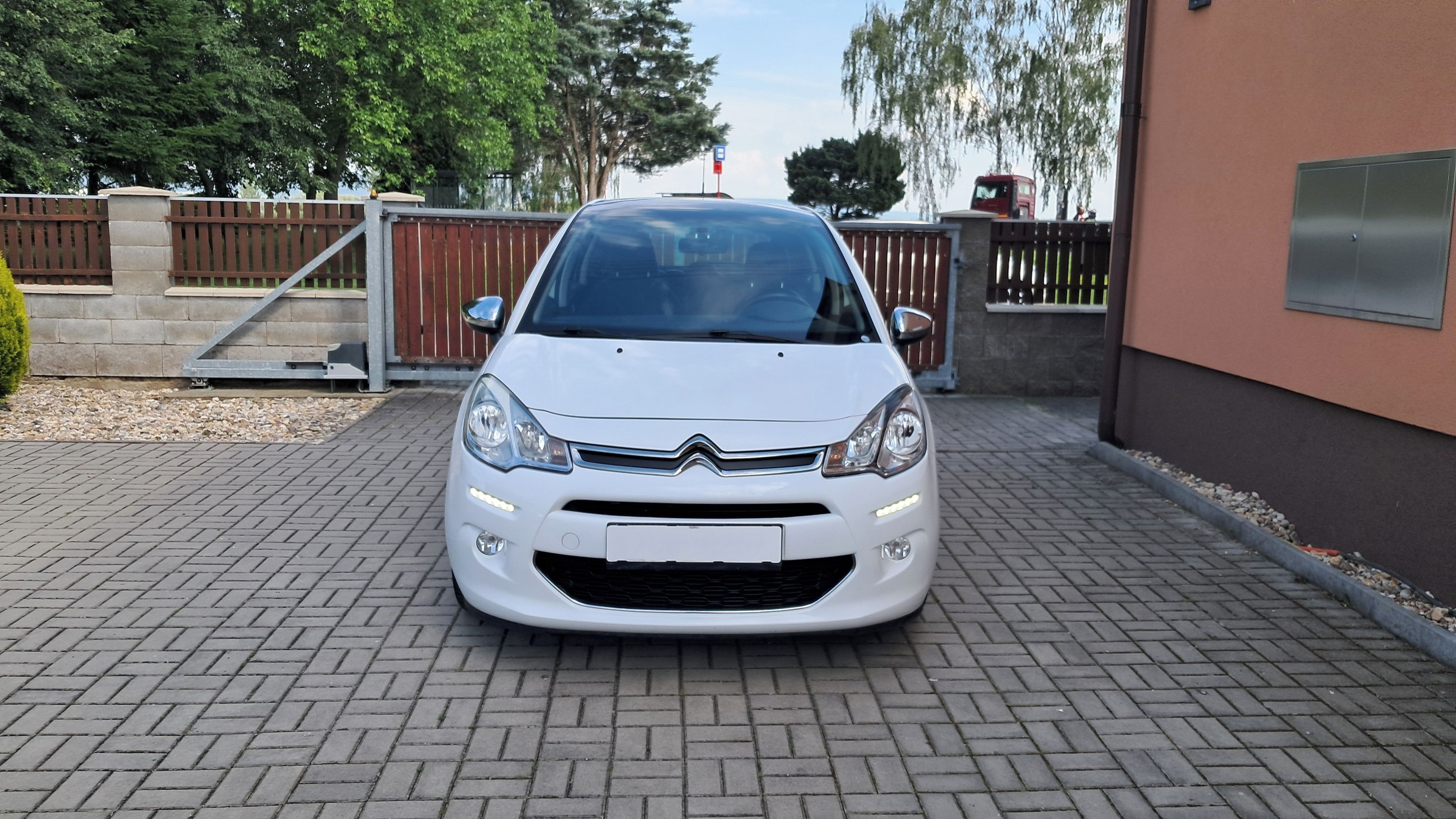 Citroën C3, 1.2i / najeto 58 000 km - fotka 3