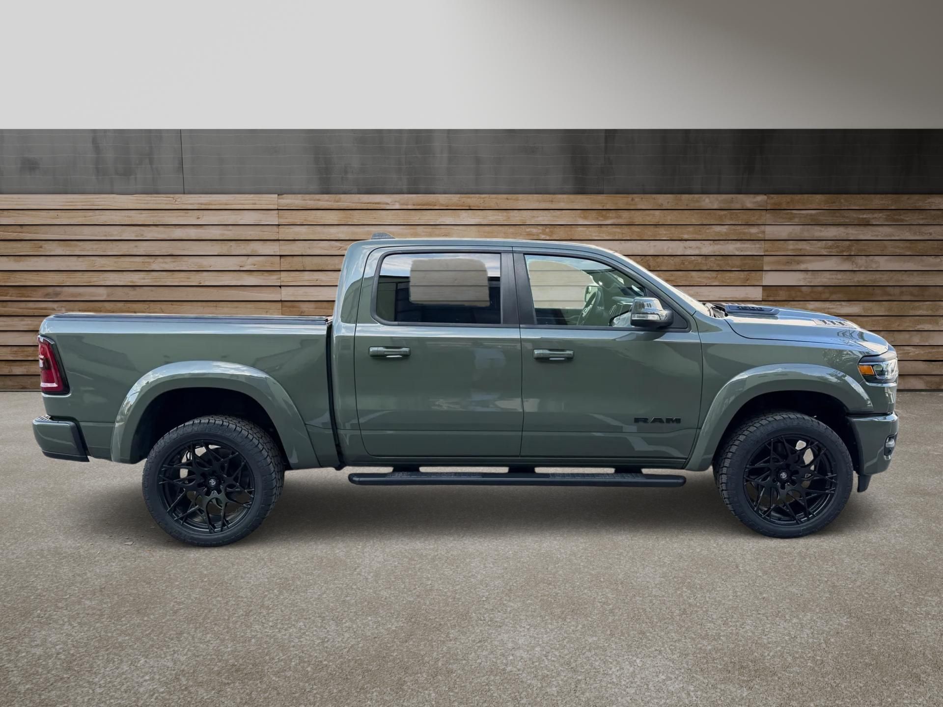 Dodge Ram, +OFFROAD PAKET+LOOK26+HEMI+ - fotka 2