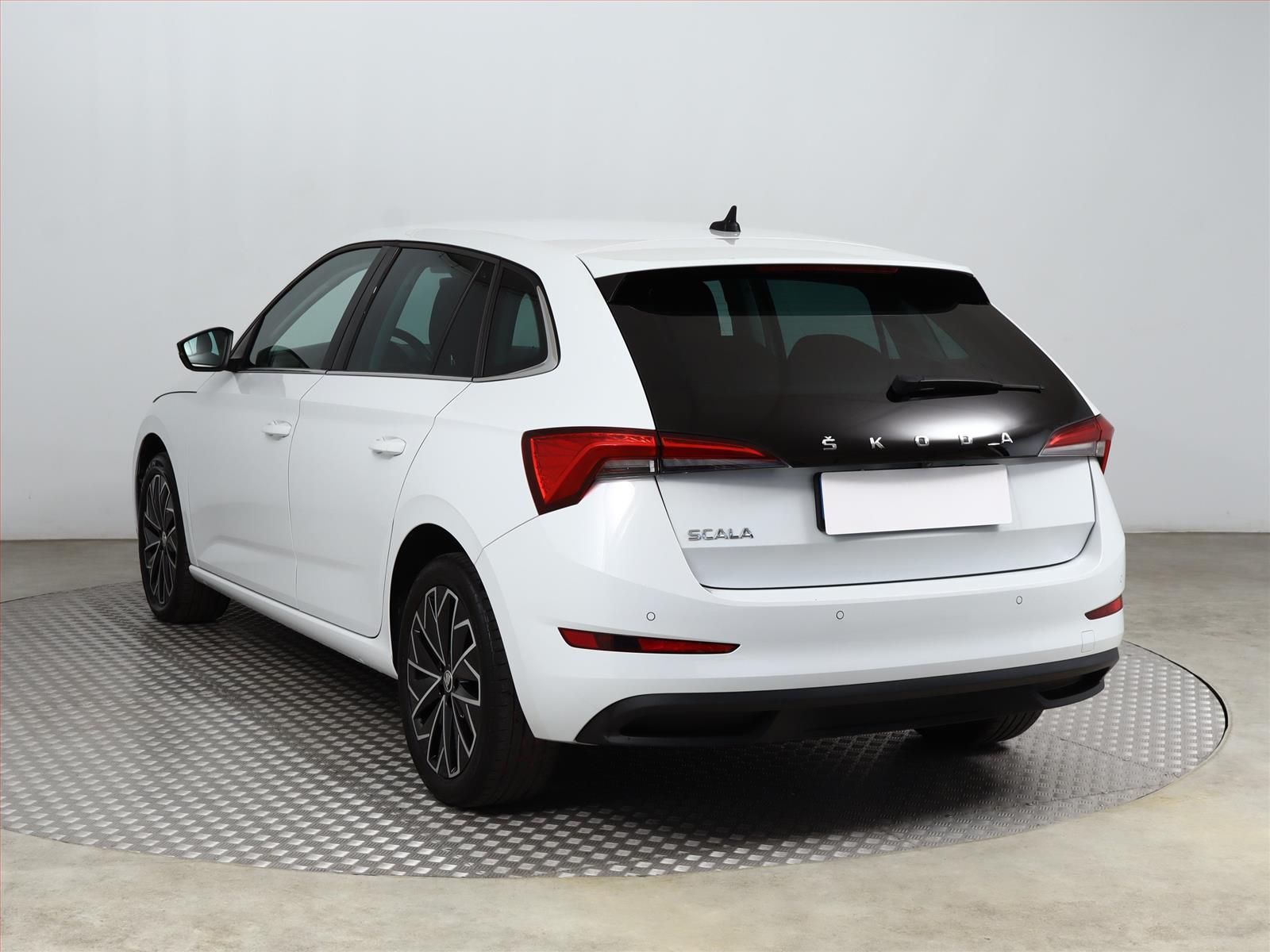 Škoda Scala, 1.6 TDI, Automat - fotka 4