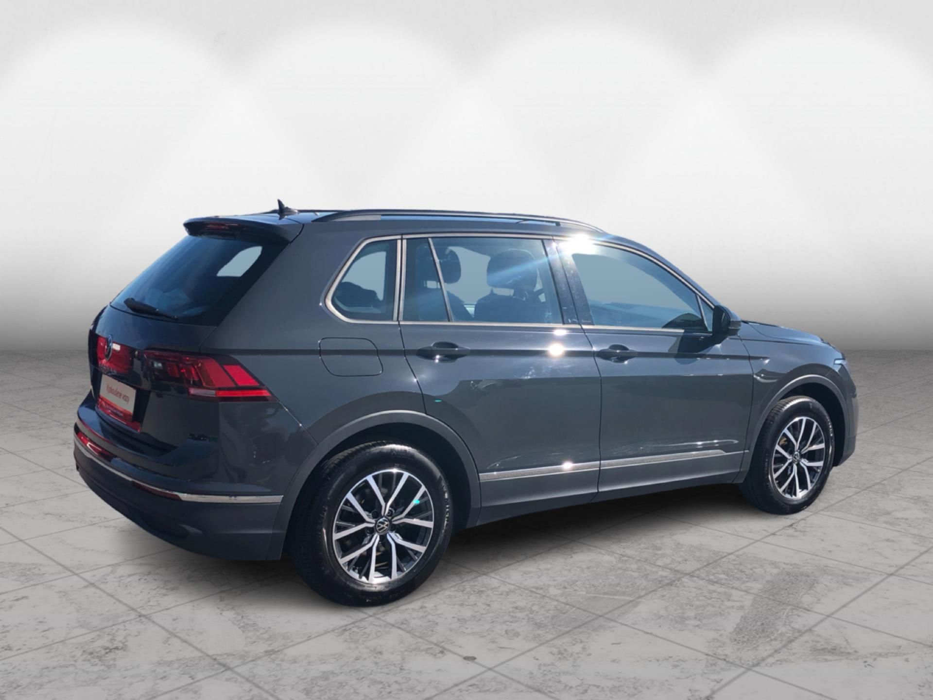 Volkswagen Tiguan, 2.0 TDi DSG 7st. LIFE - fotka 2