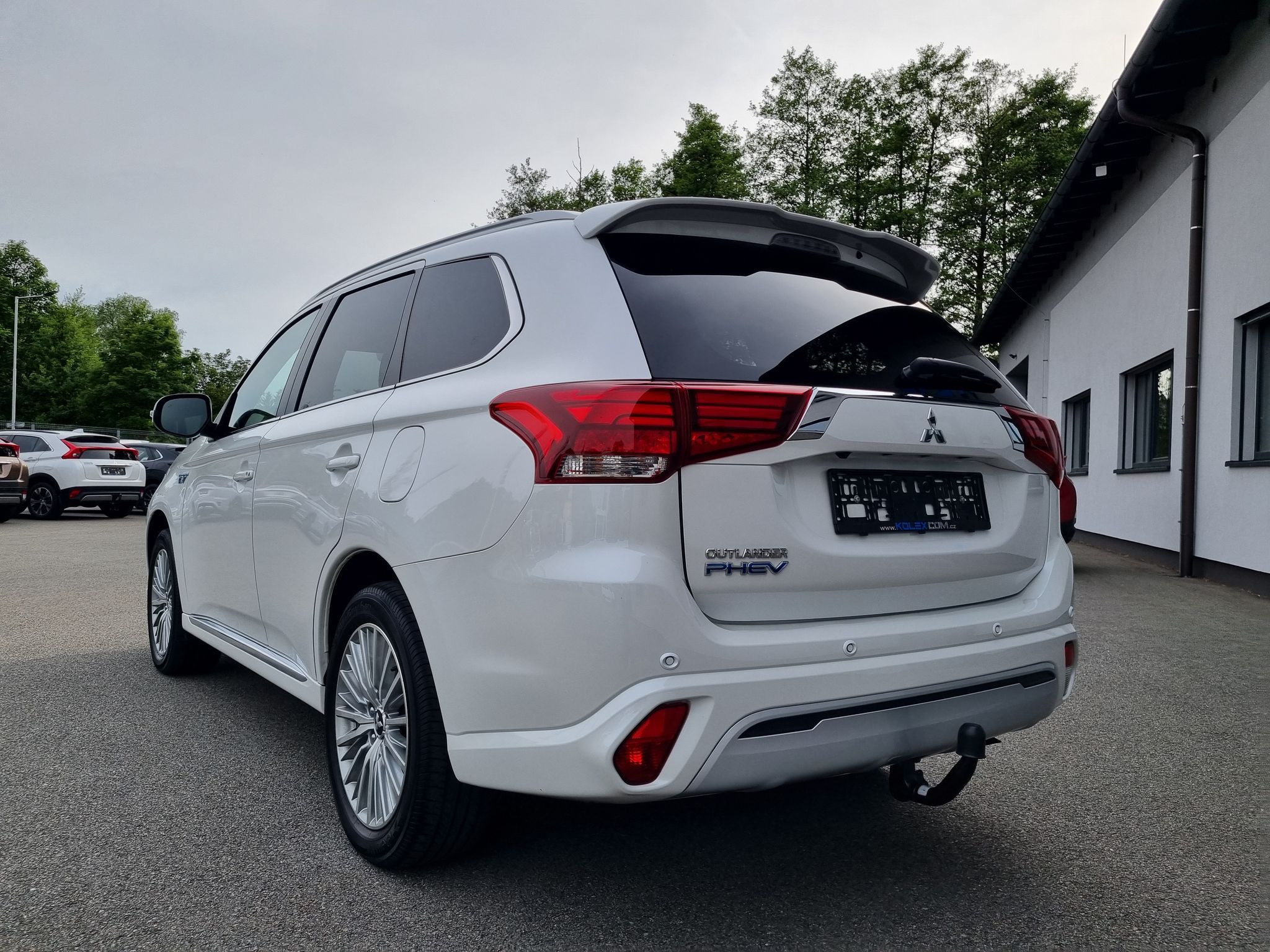 Mitsubishi Outlander, 2.4 PHEV 4x4 - fotka 3