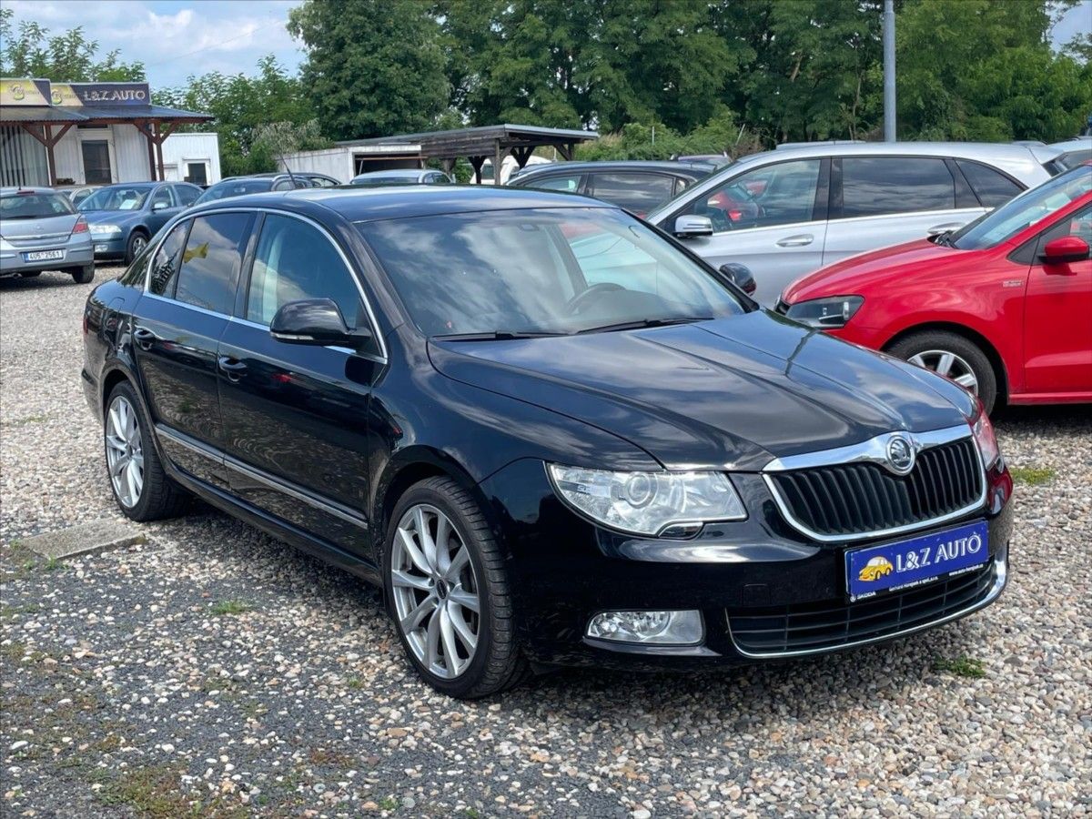 Škoda Superb, 3,6 TFSi V6 DSG 4x4 - fotka 3