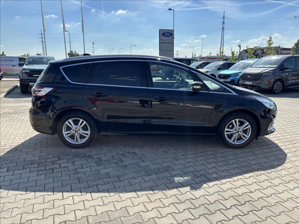 Ford S-MAX, 2,5 Hev Titanium 140kW - fotka 6