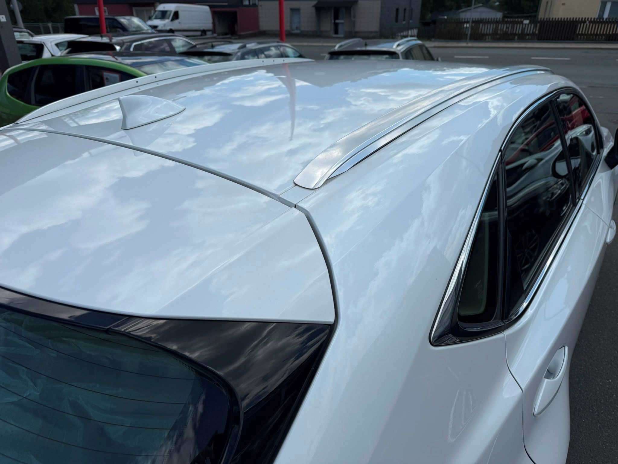 Lexus NX 300h, Lexus NX300 hybrid - fotka 4