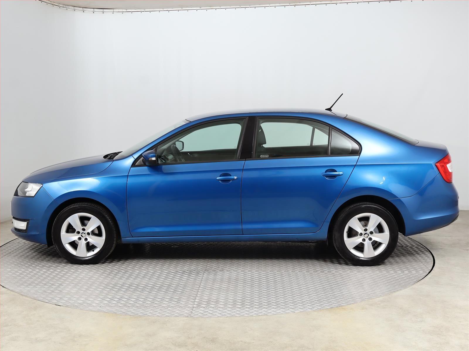 Škoda Rapid, 1.2 TSI, Automat, Serv.kniha - fotka 3