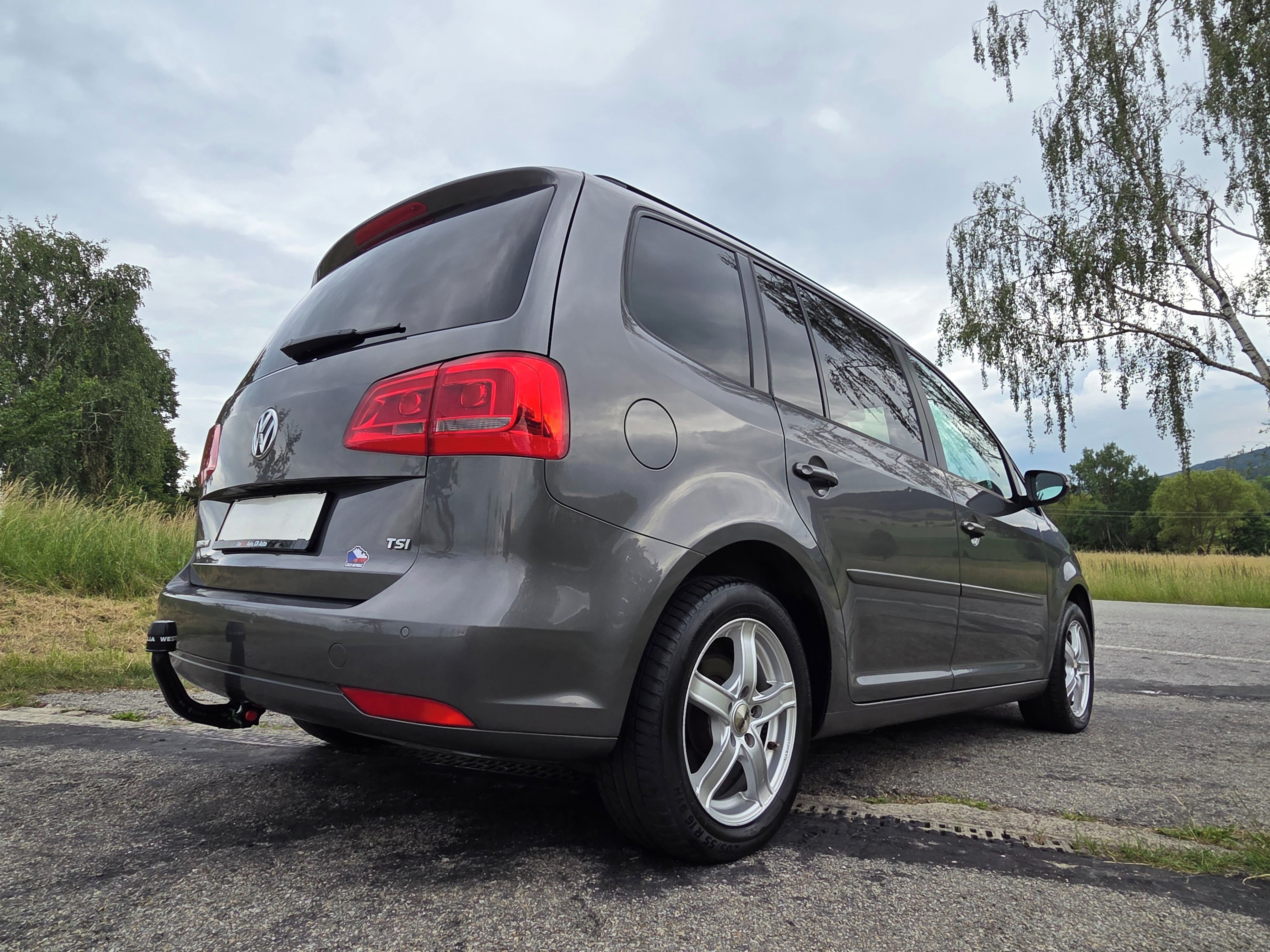 Volkswagen Touran, 1.4TSI - VÝBAVA - fotka 3
