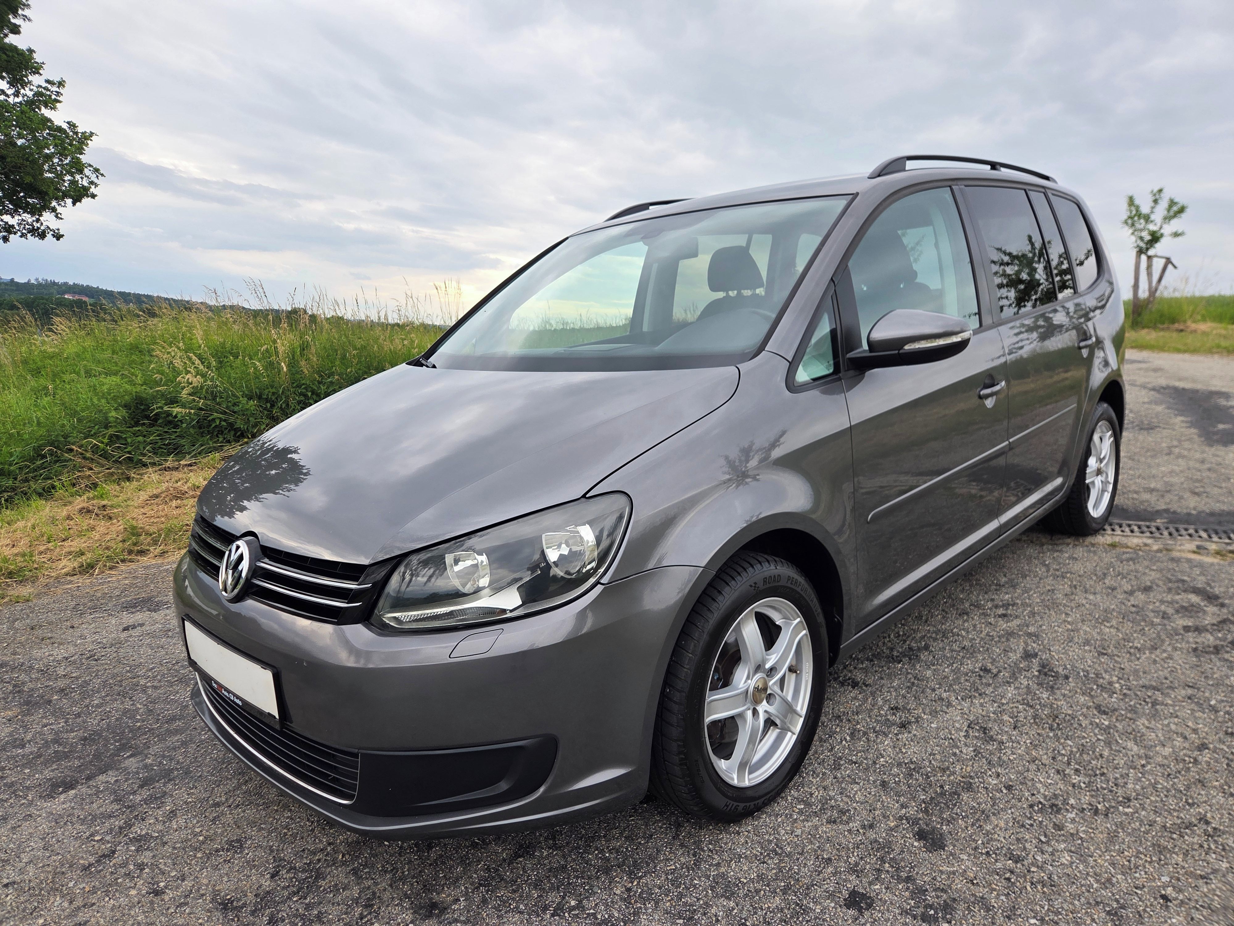 Volkswagen Touran, 1.4TSI - VÝBAVA - fotka 4