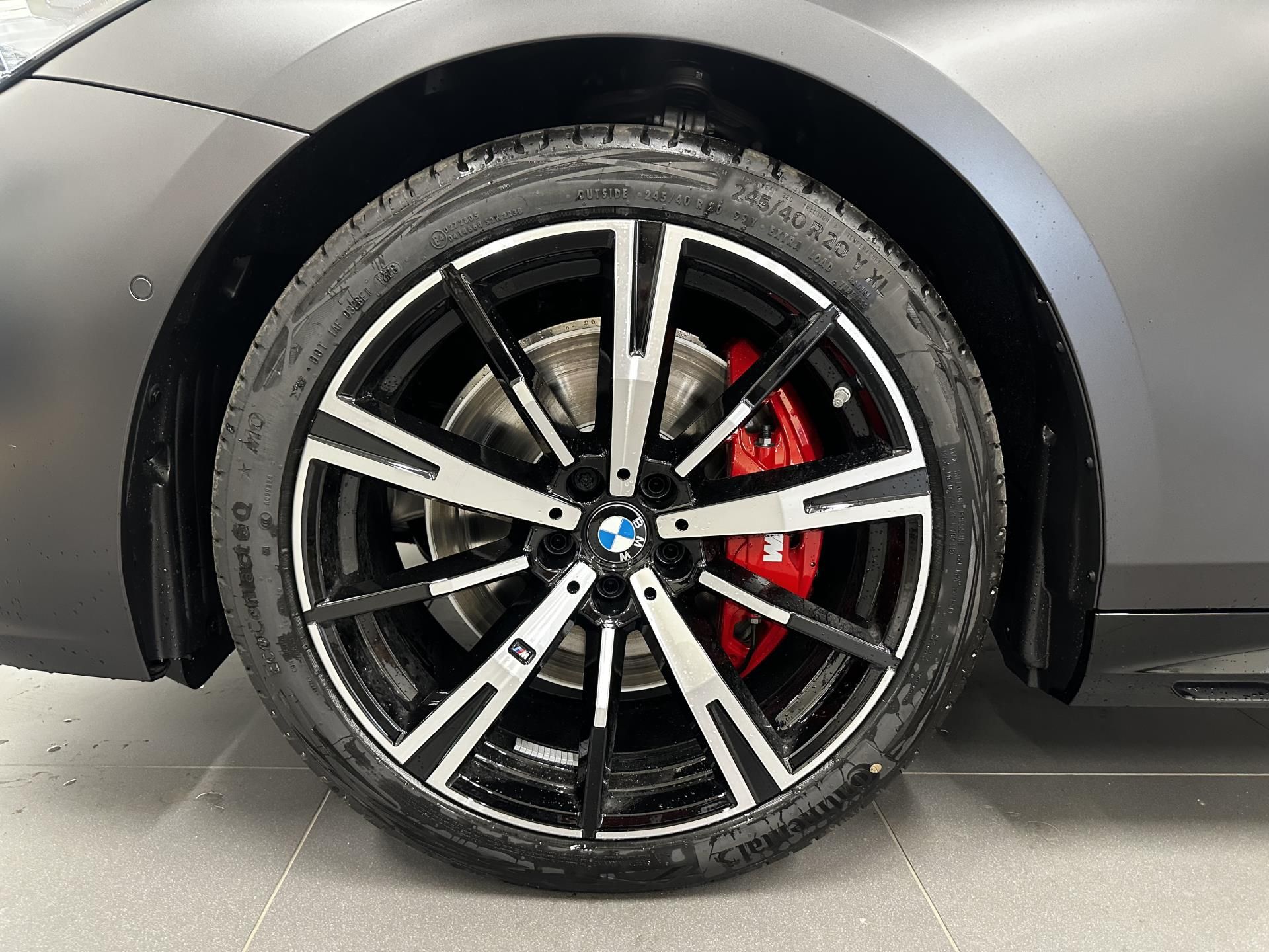 BMW Řada 5, 540d xDrive Touring - fotka 3