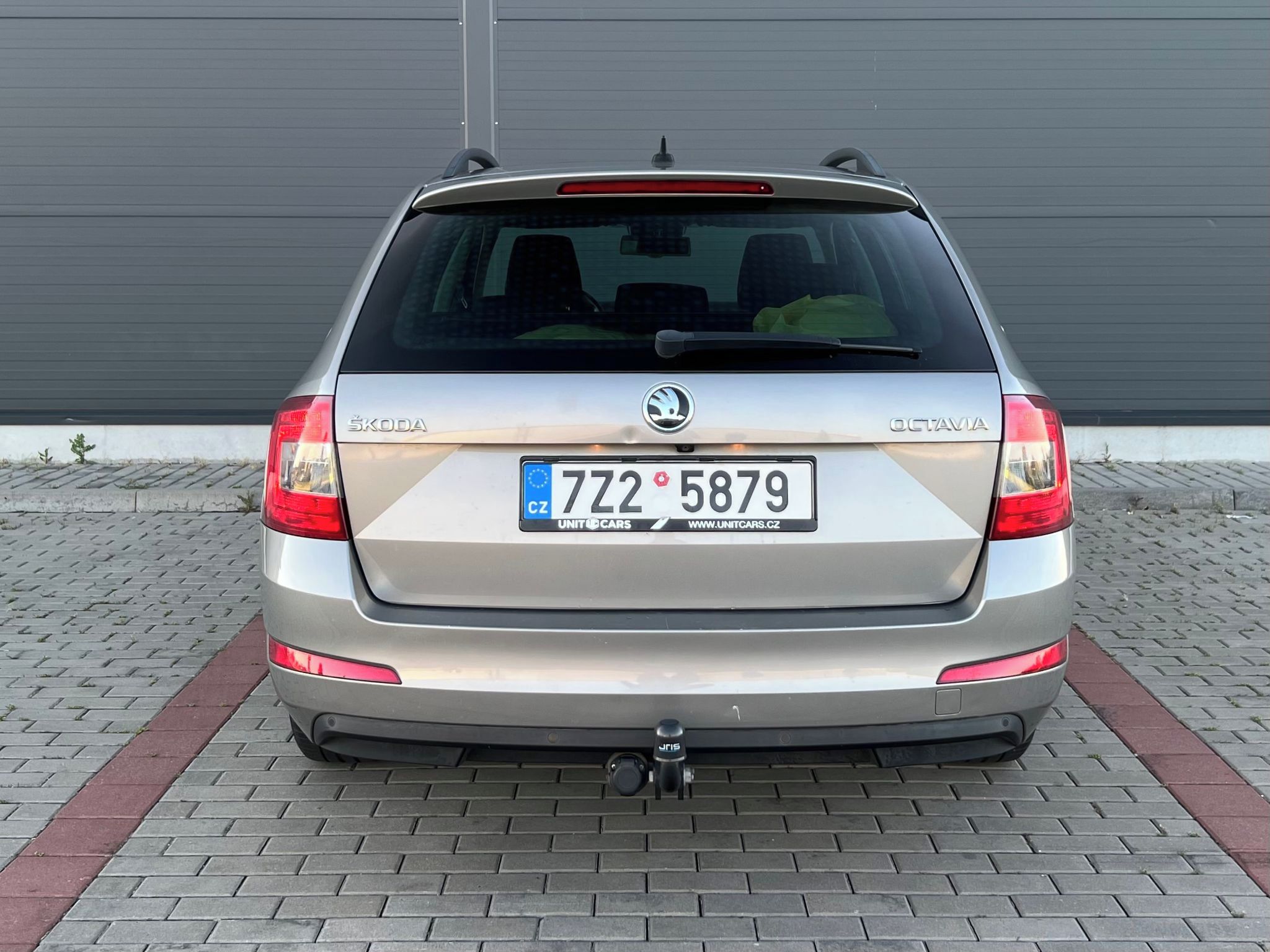 Škoda Octavia, 1,6 TDi 81kW STYLE-KAMERA.P - fotka 5