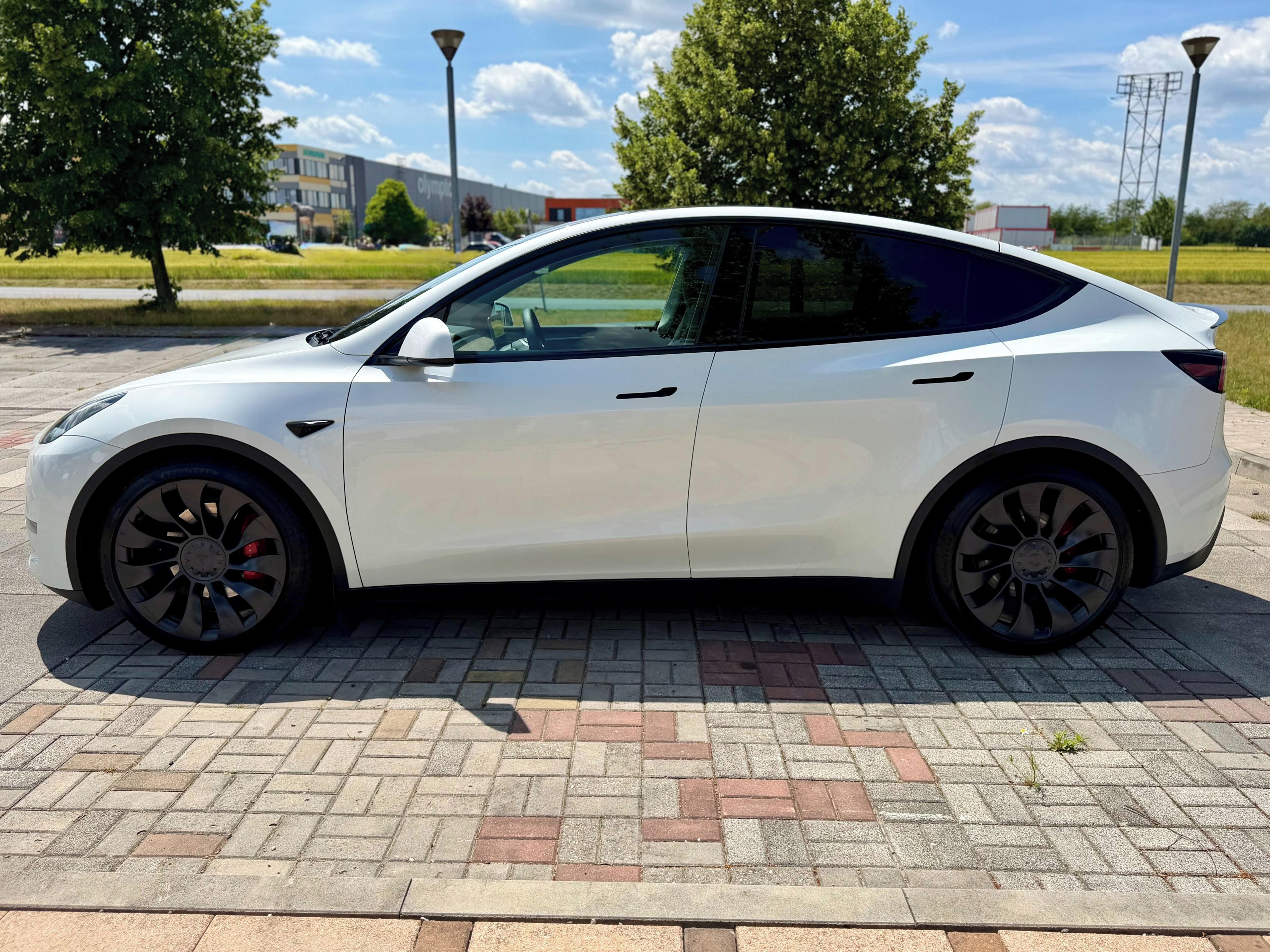 Tesla Model Y, Performance 393kw Berlin DPH - fotka 6