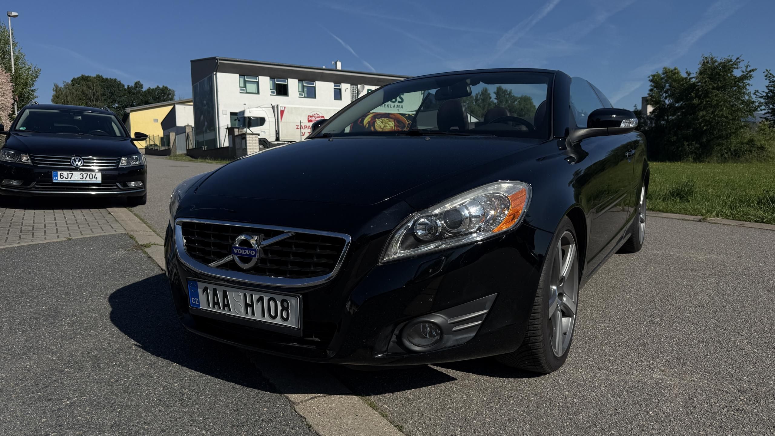 Volvo C70, T5 CABRIO 75 TIS KM 169KW - fotka 2