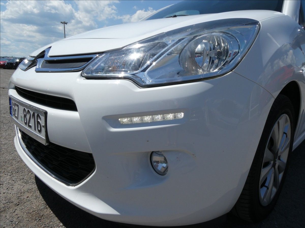 Citroën C3, 1,2 i 60kW klima,závěs,2x kola - fotka 4