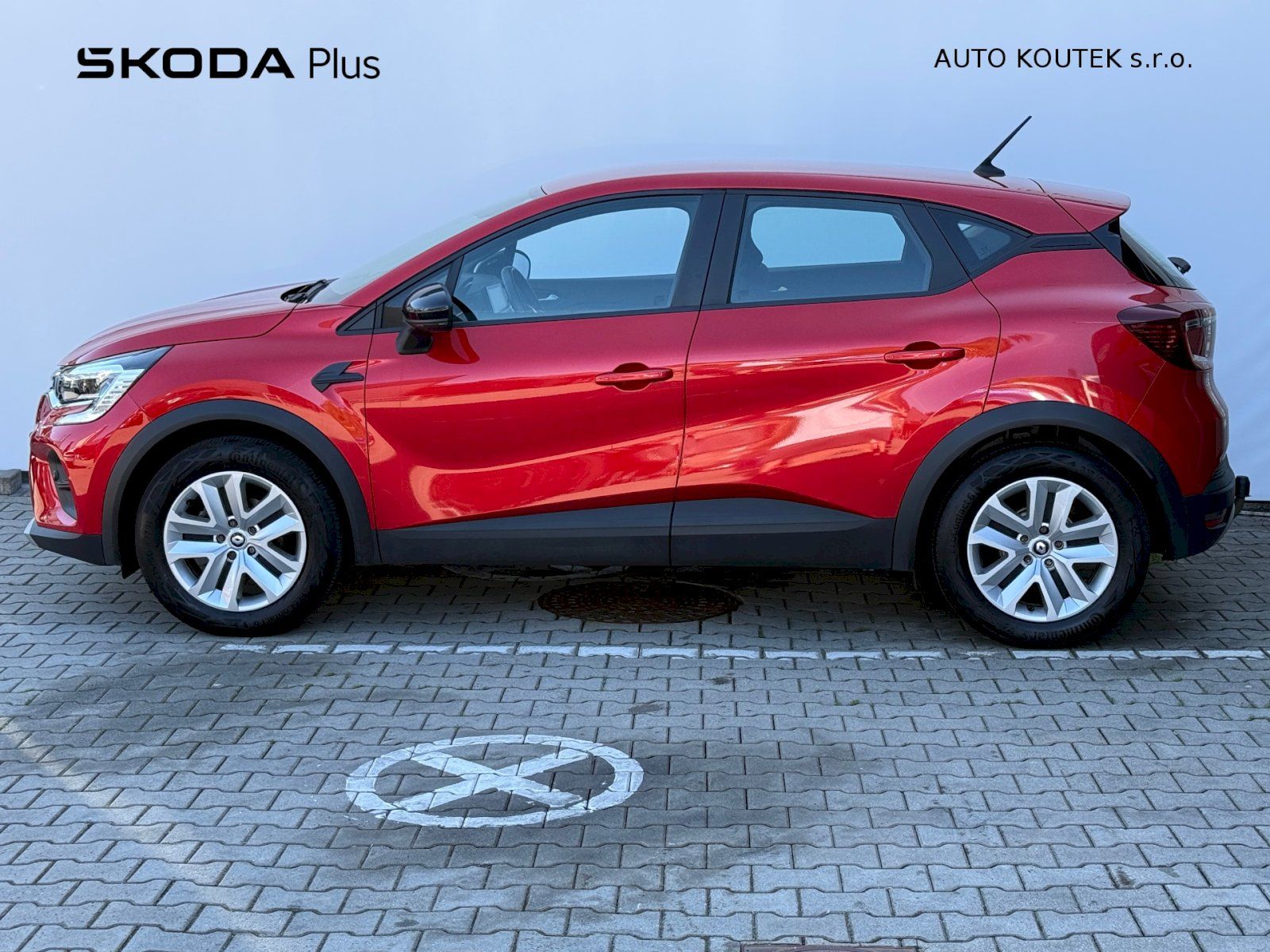 Renault Captur, 1.3TCe 103kW/140PS - fotka 3