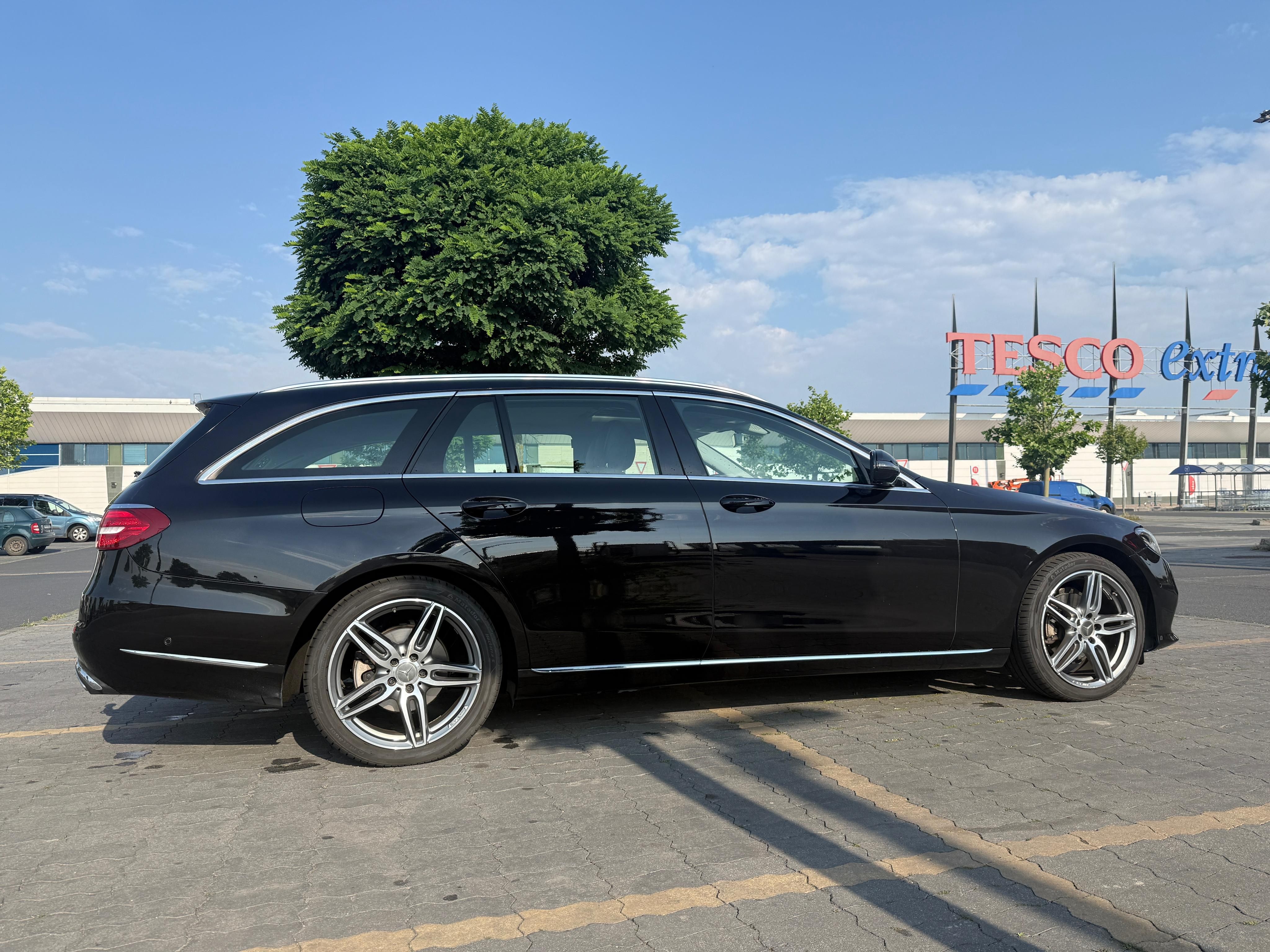 Mercedes-Benz Třídy E, Mercedes Benz E 200 kombi - fotka 4
