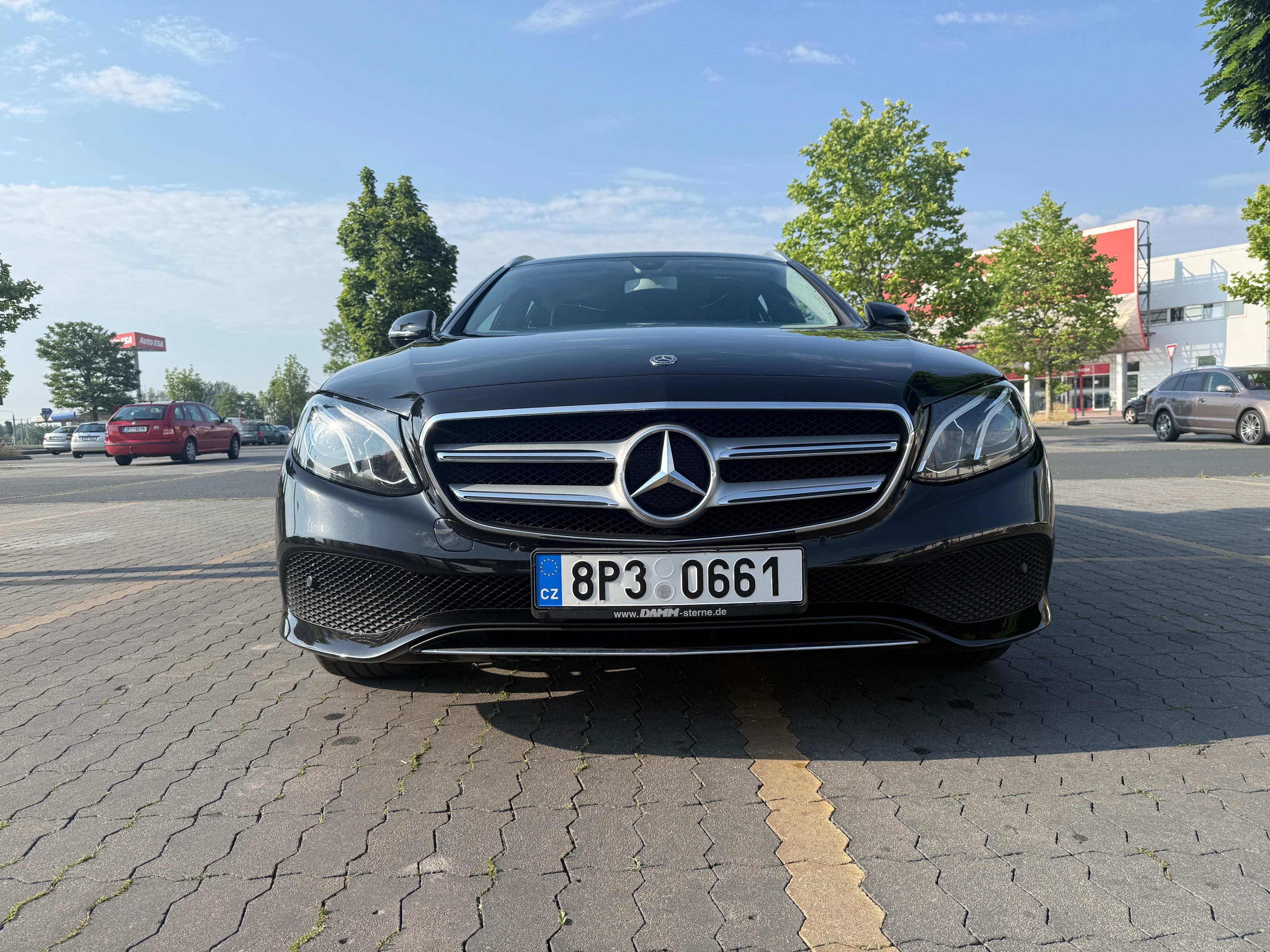 Mercedes-Benz Třídy E, Mercedes Benz E 200 kombi - fotka 5