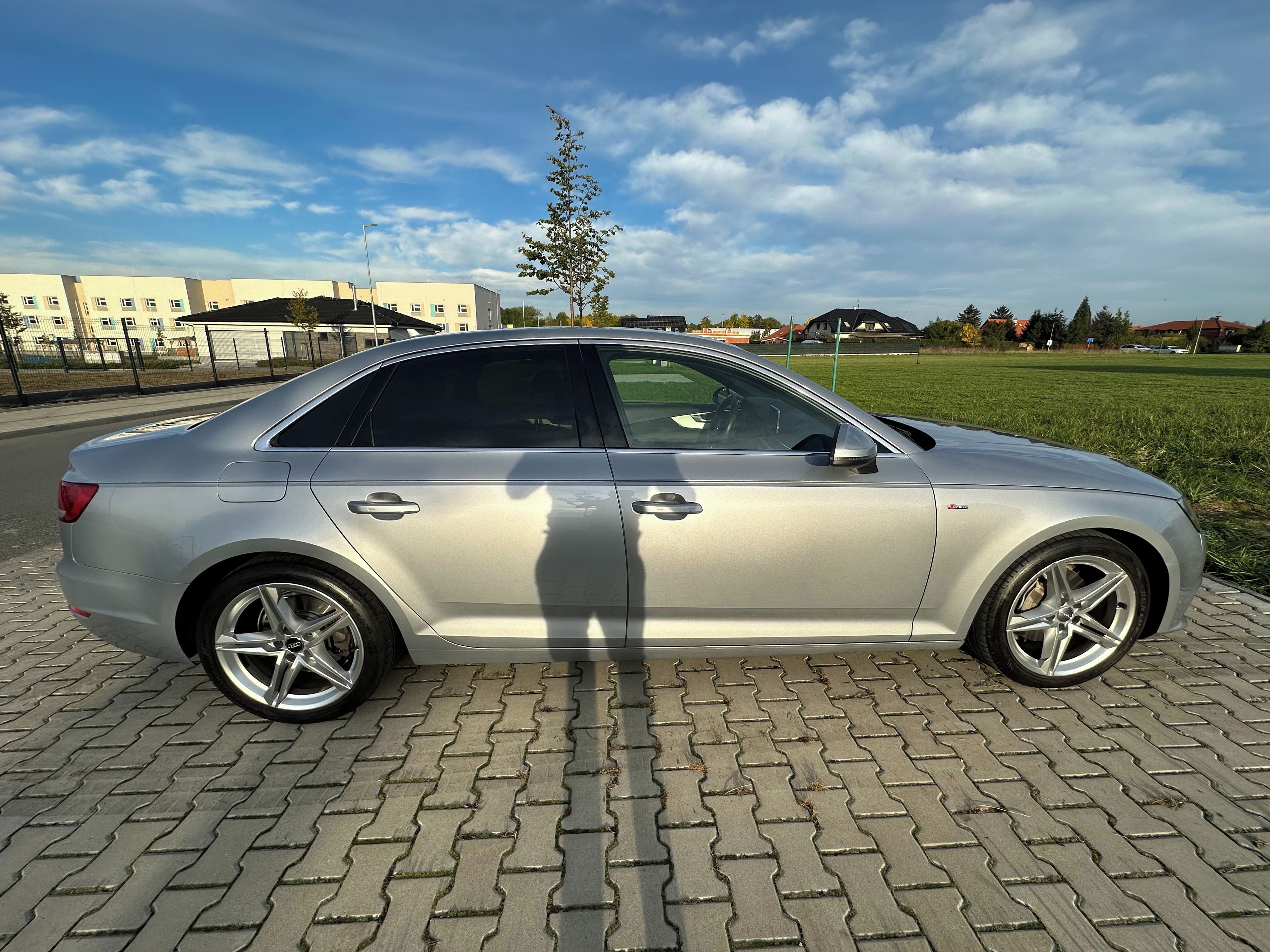 Audi A4, Audi A4 S-line Limousine - fotka 4