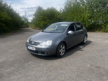 VW GOLF 1.4 90kW